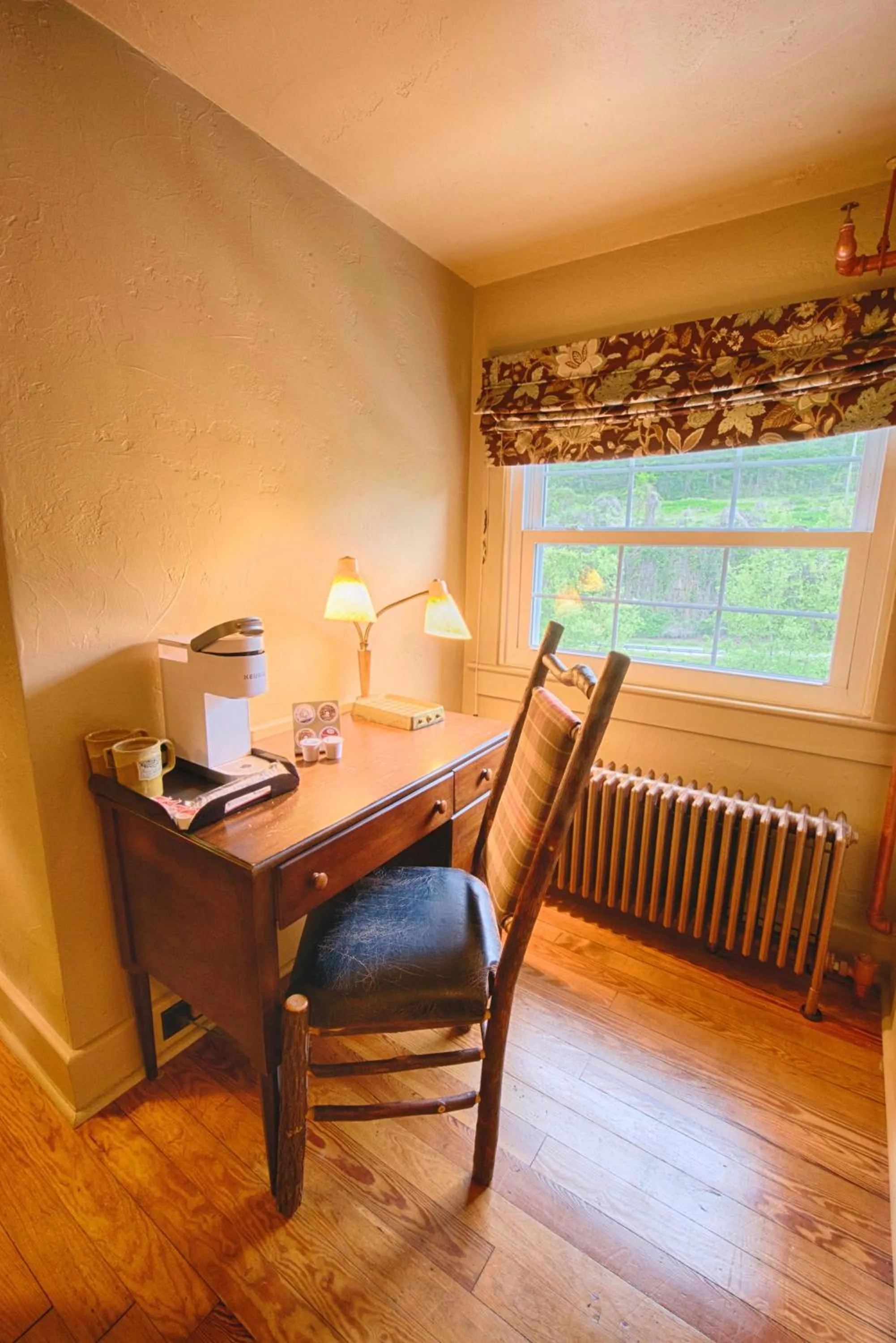 Seating area in Historic Tapoco Lodge Resort