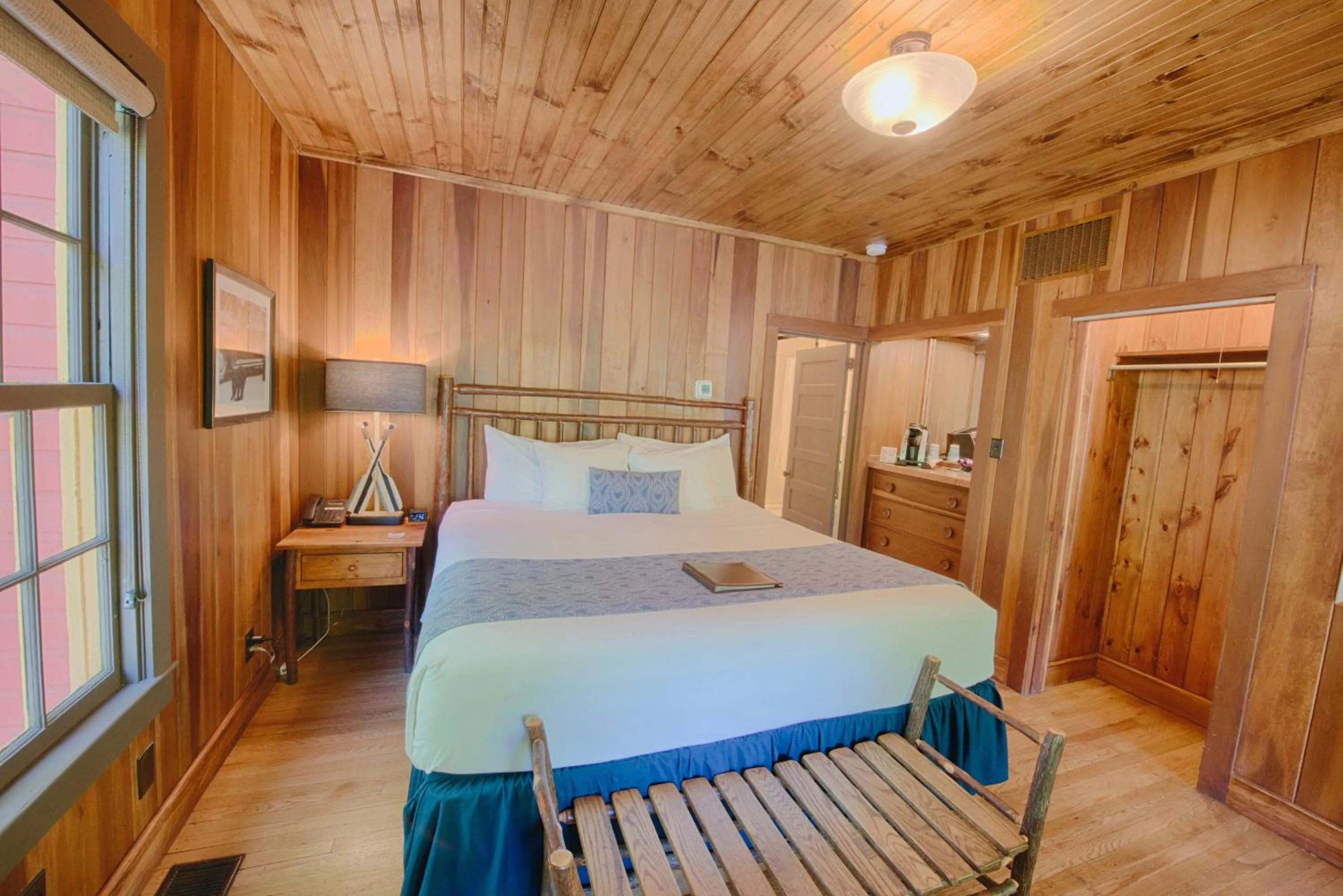 Bed in Historic Tapoco Lodge Resort