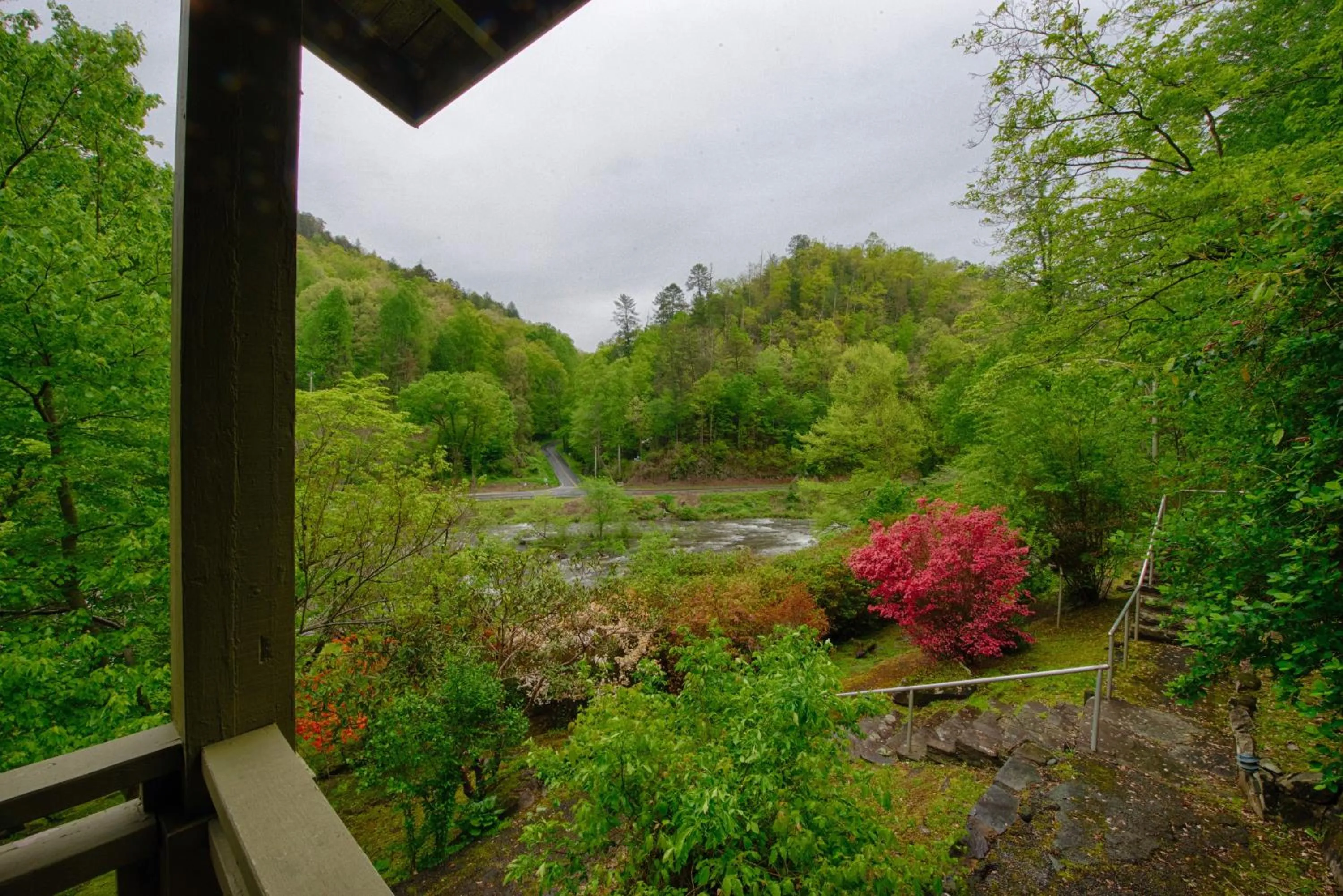Spring in Historic Tapoco Lodge Resort