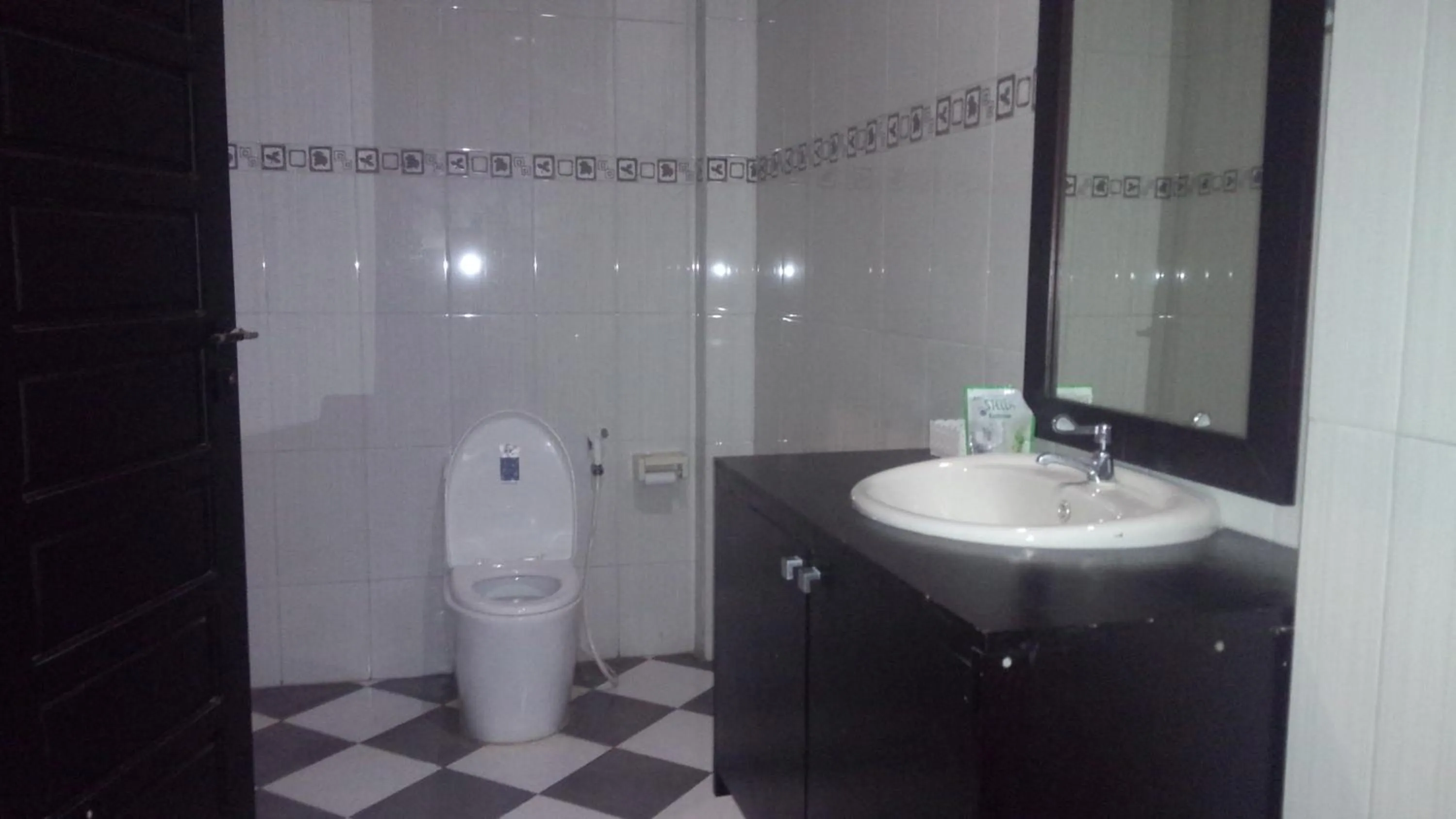 Bathroom in Jaya Phita