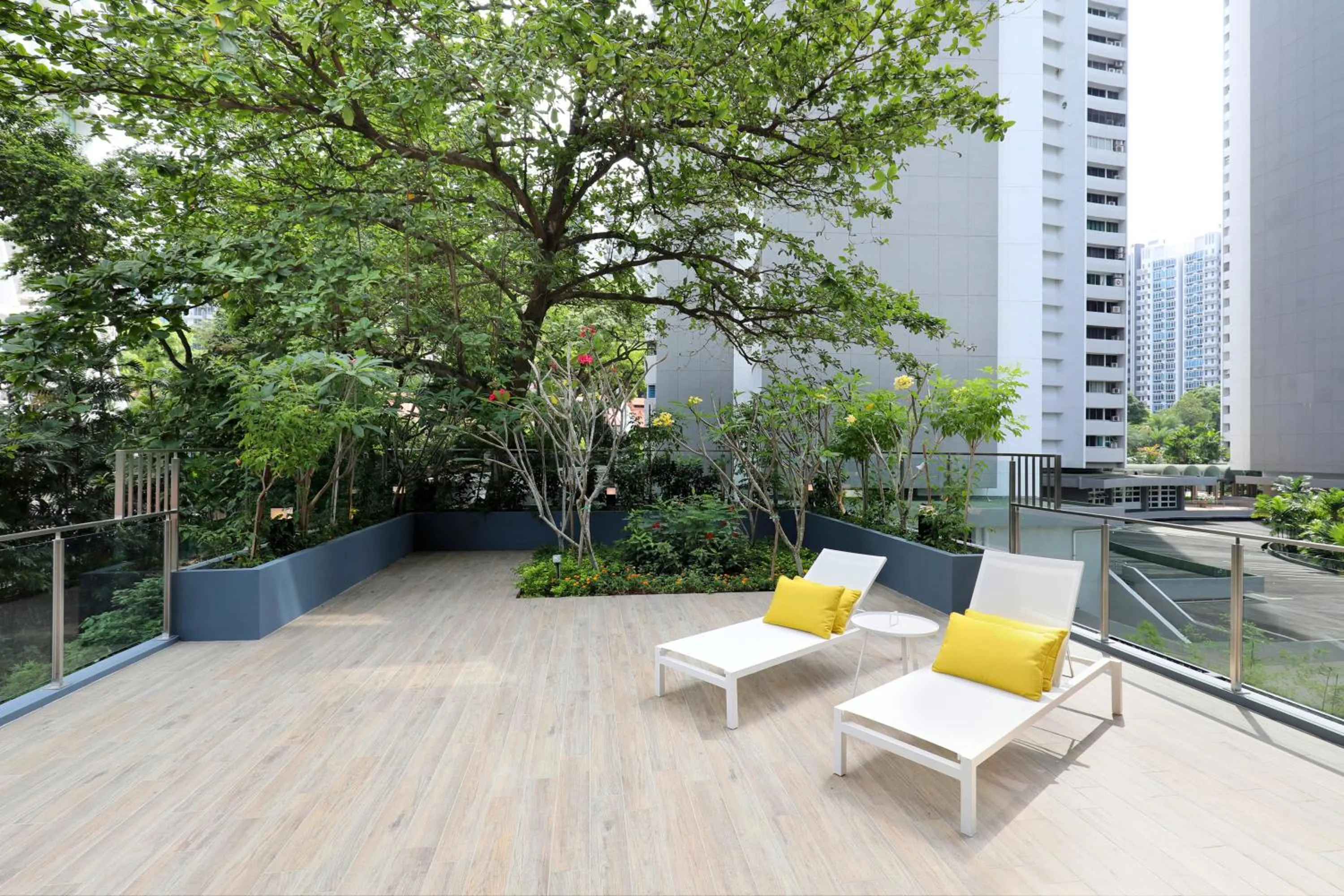 Balcony/Terrace in Oakwood Studios Singapore