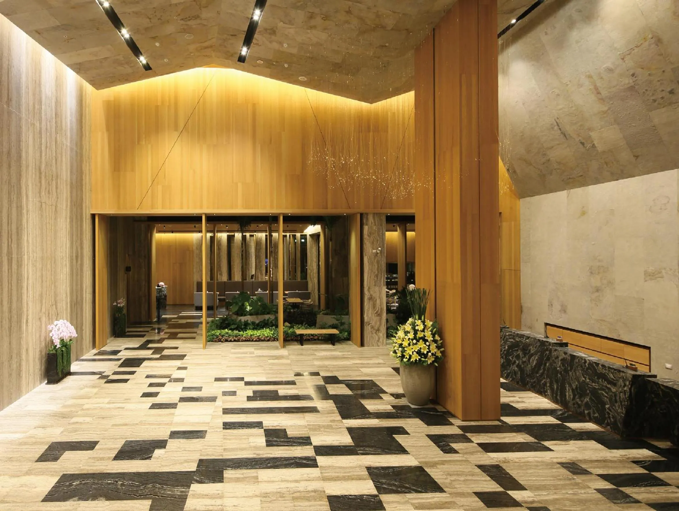 Lobby or reception in South Urban Hotel
