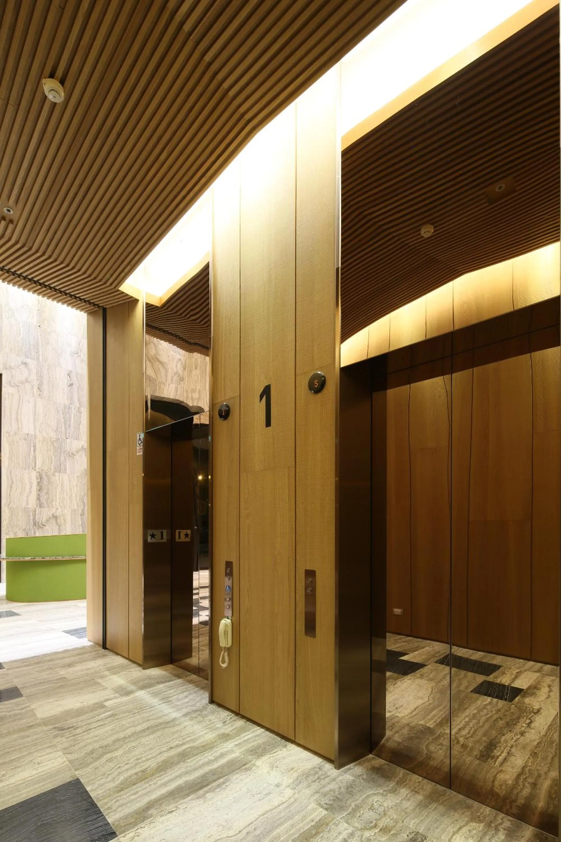 Area and facilities in South Urban Hotel