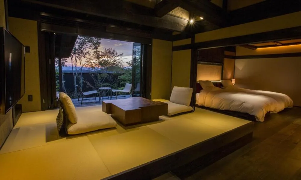 Bed in Gekkoju Kurokawa