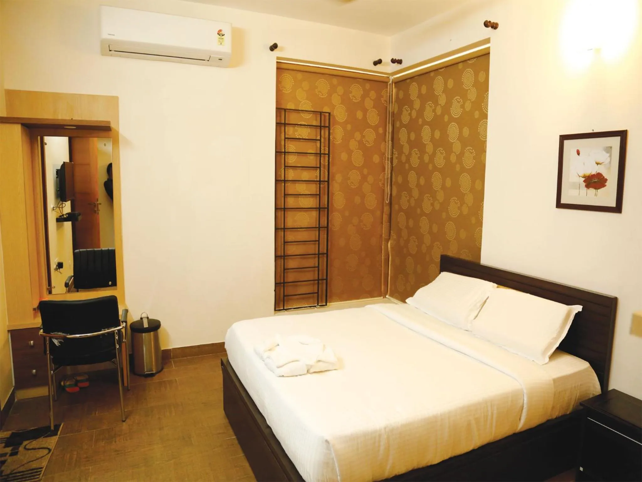 Bedroom, Bed in Kolam Serviced Apartments - Adyar.