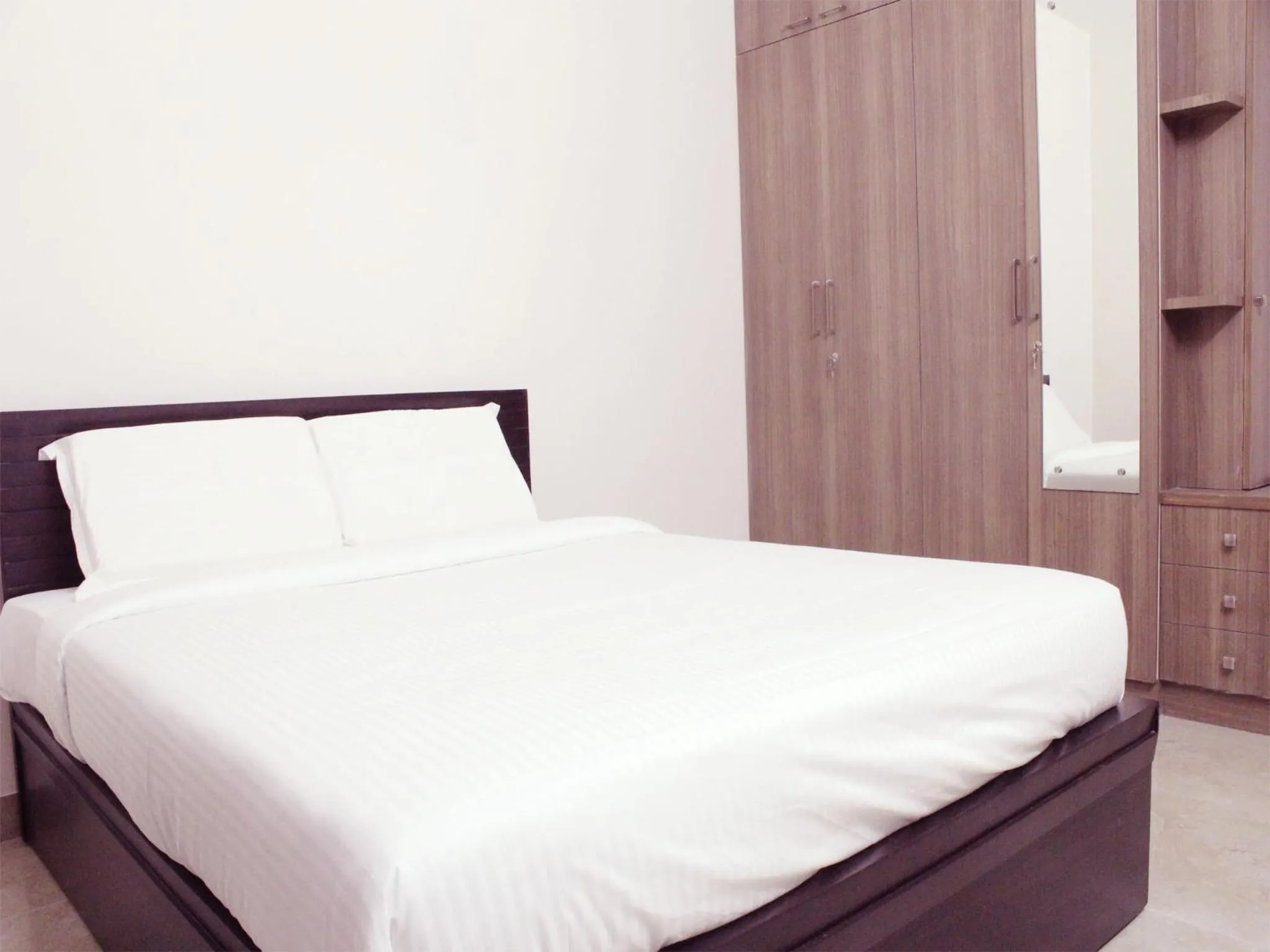 Bedroom, Bed in Kolam Serviced Apartments - Adyar.