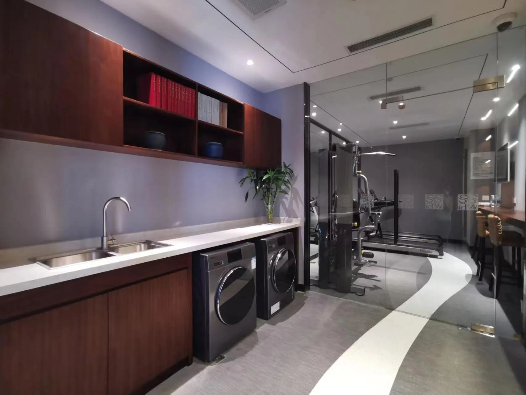 laundry in SSAW Boutique Shanghai South Xuhui RiYueGuang