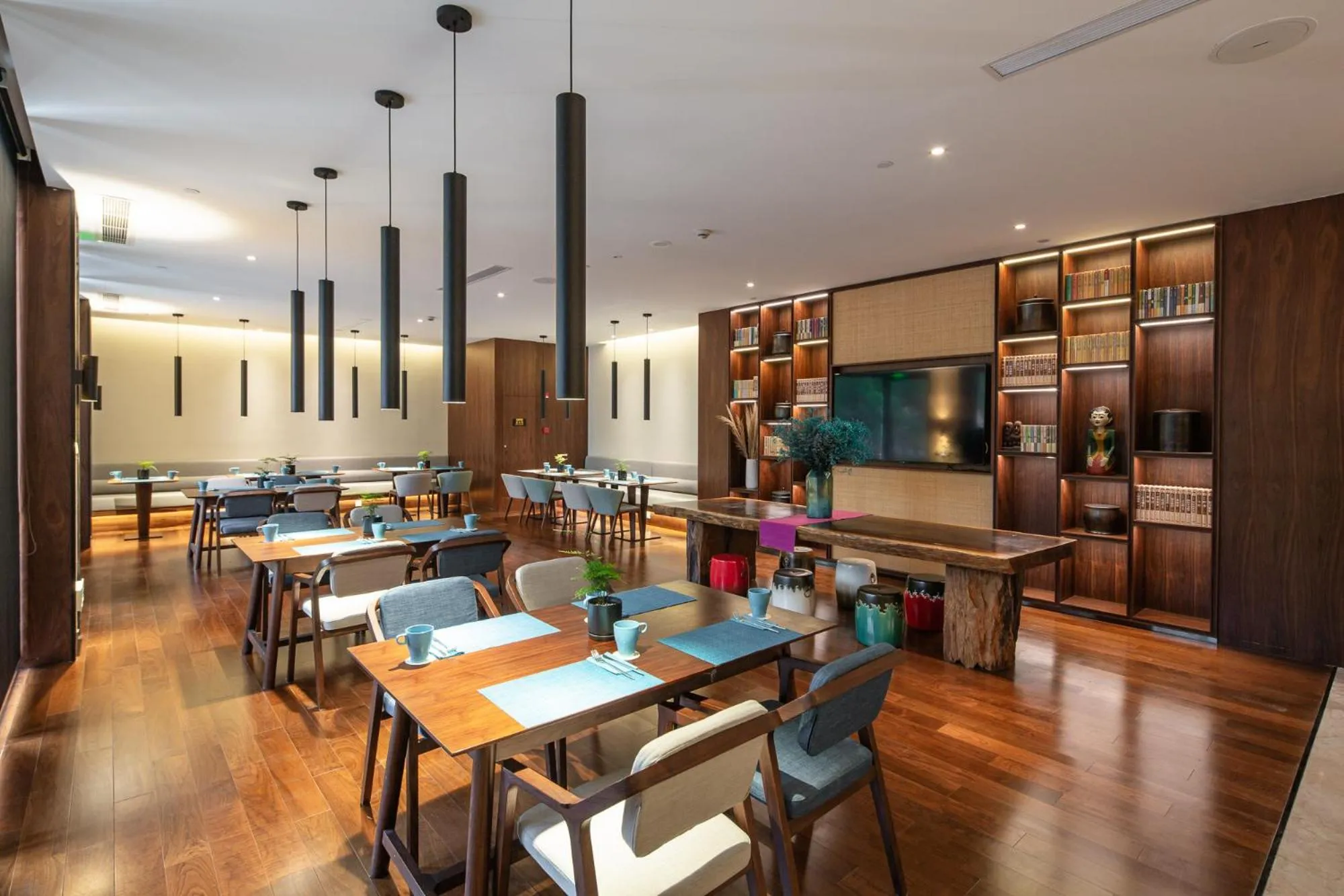 Restaurant/places to eat in SSAW Boutique Shanghai South Xuhui RiYueGuang