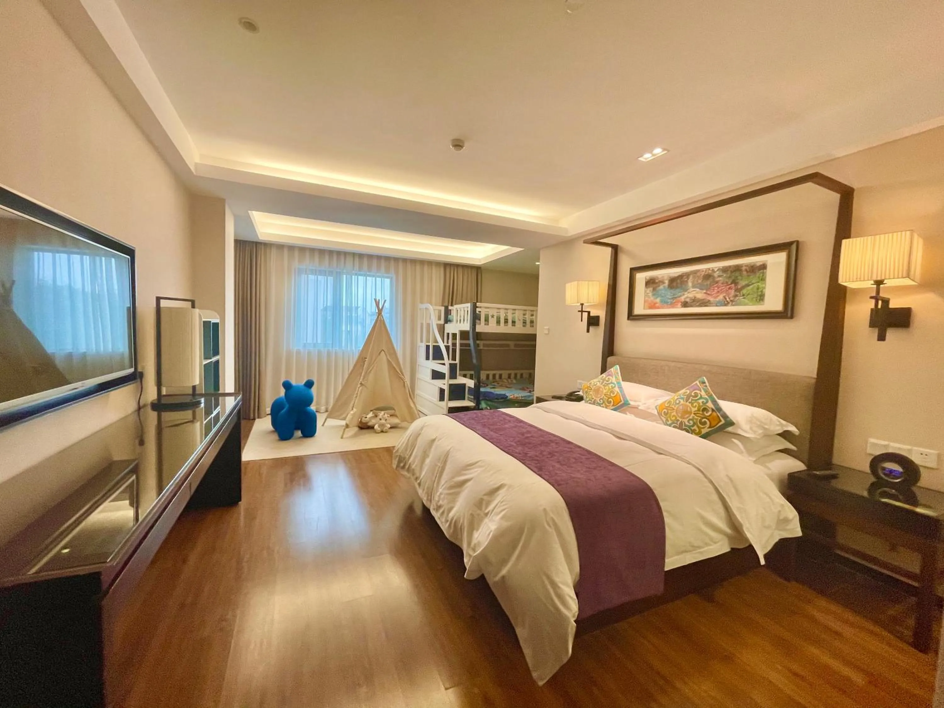 Photo of the whole room, Bed in SSAW Boutique Shanghai South Xuhui RiYueGuang