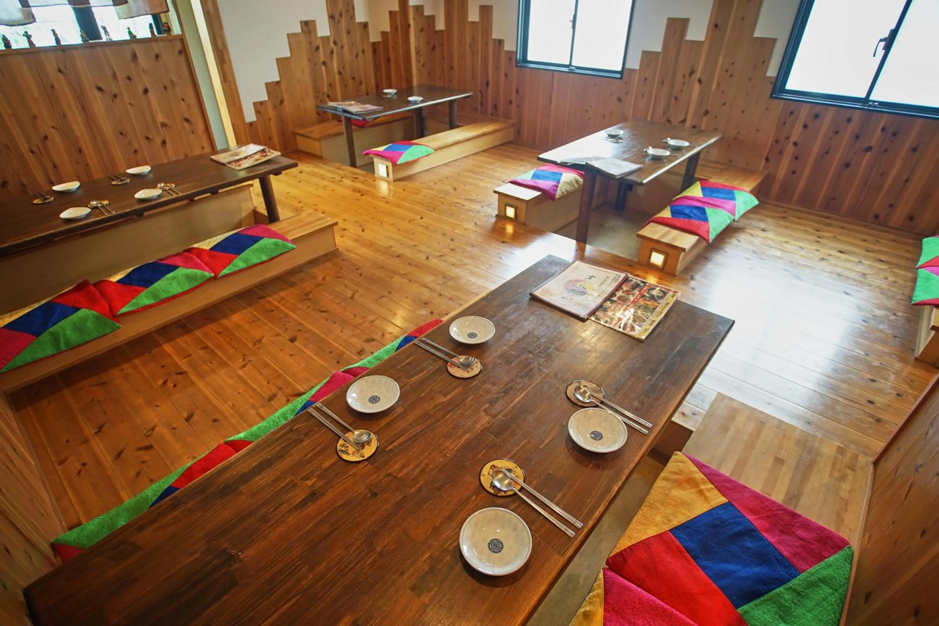 Restaurant/places to eat in Sarangbang