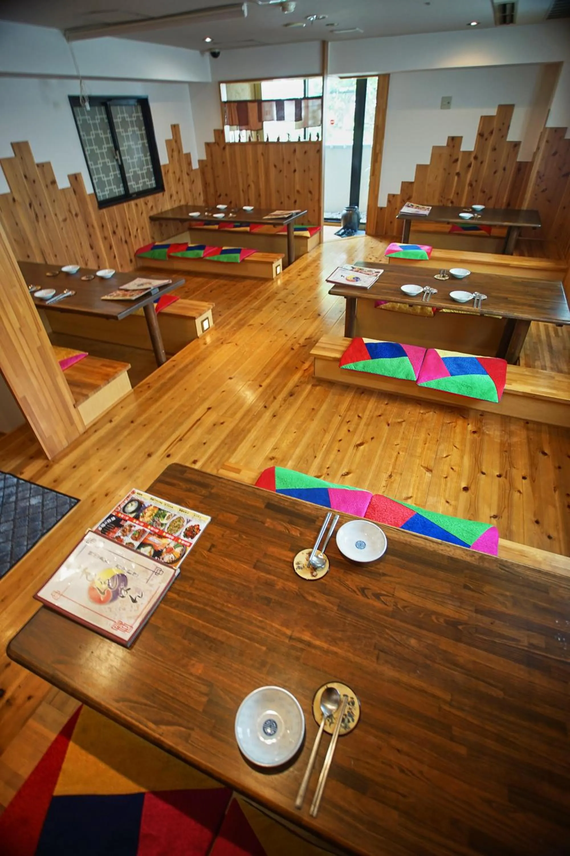 Restaurant/places to eat in Sarangbang