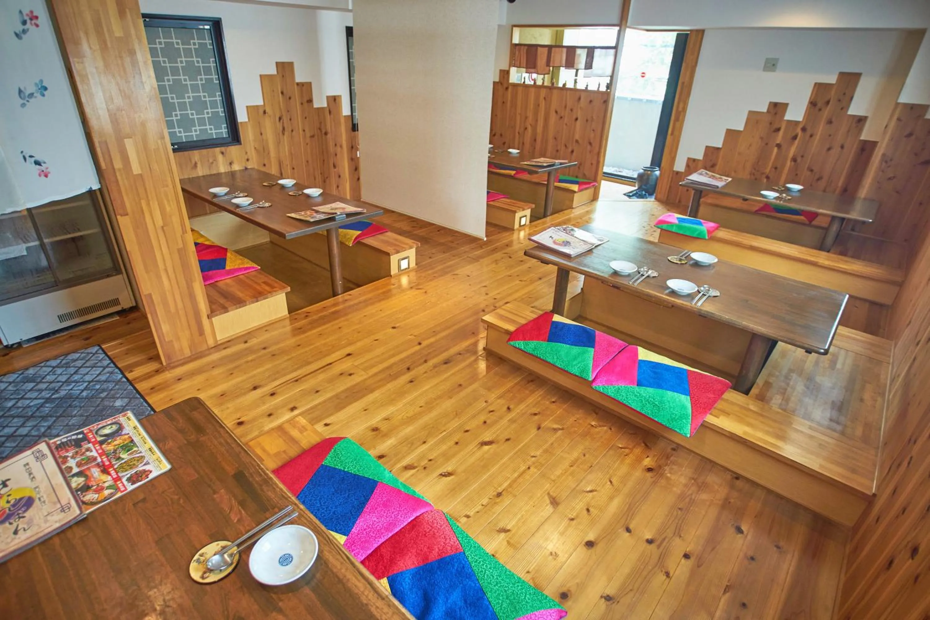 Restaurant/places to eat in Sarangbang