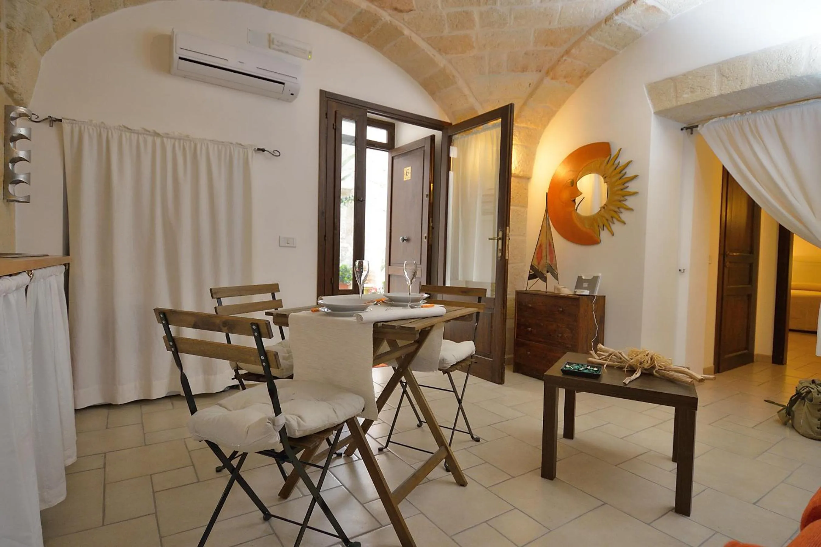 Dining area in Palazzo Kapece
