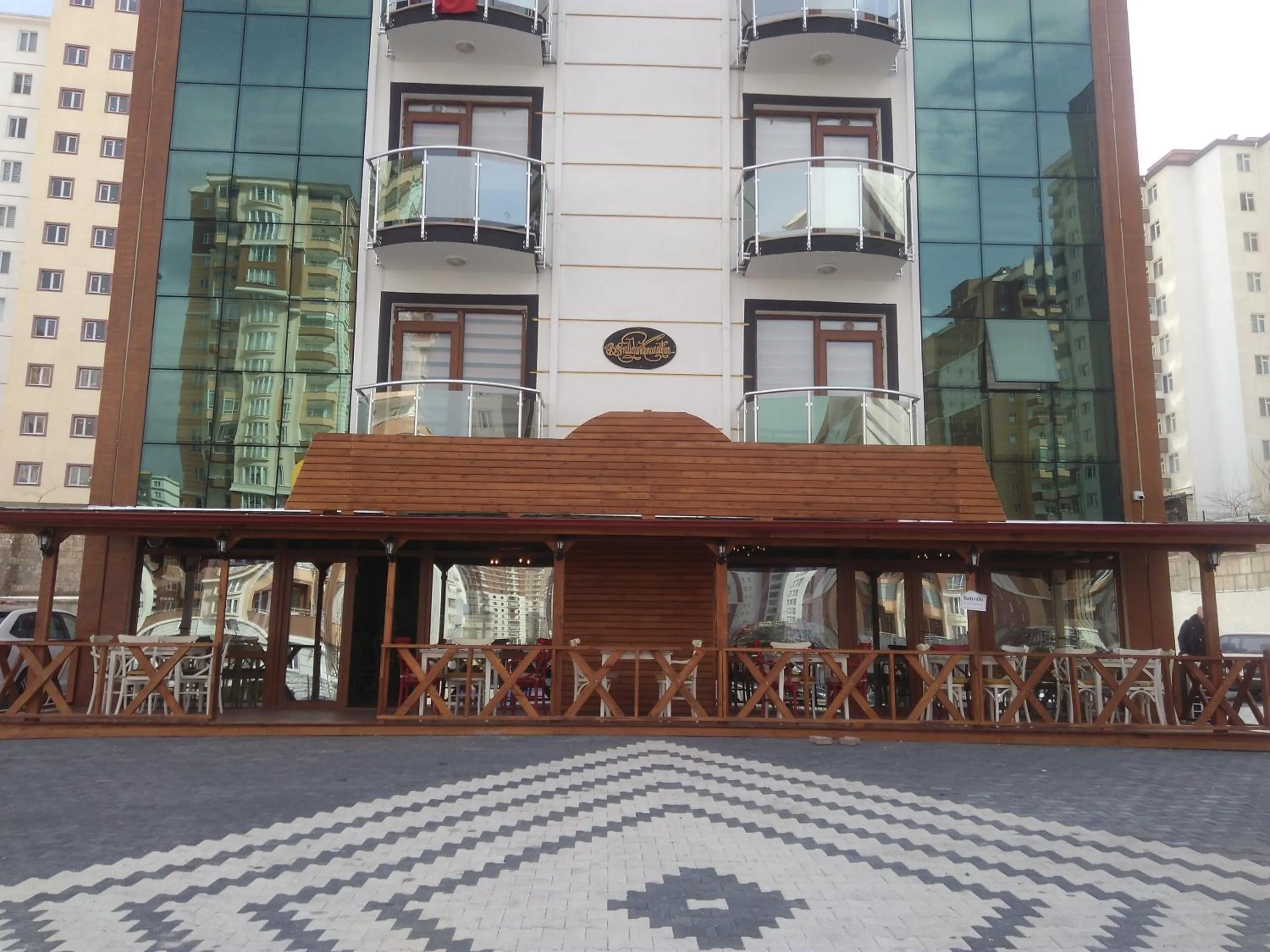 Facade/entrance in Duman Safir Rezidans