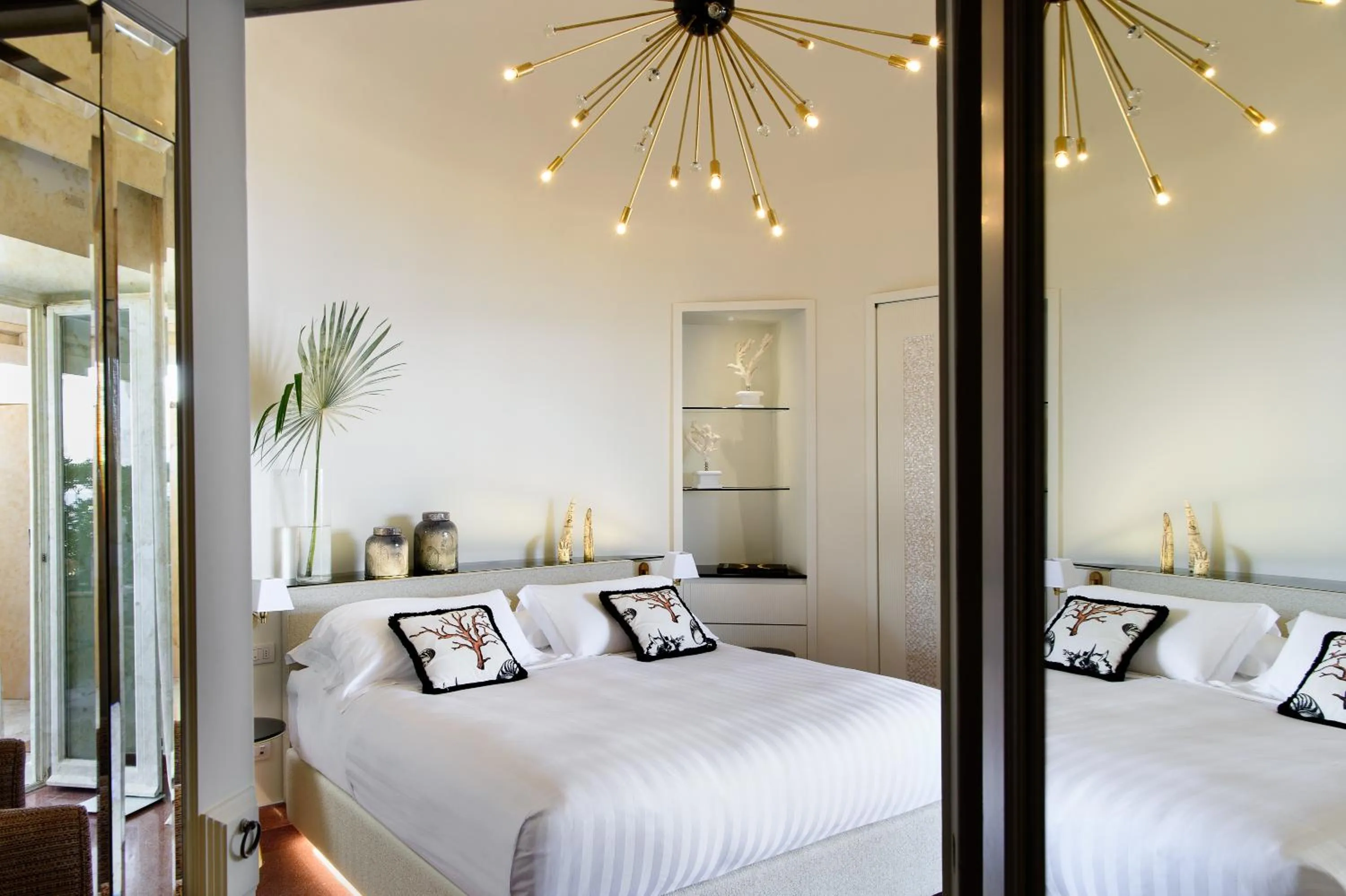 Bed in Villa Marina Capri