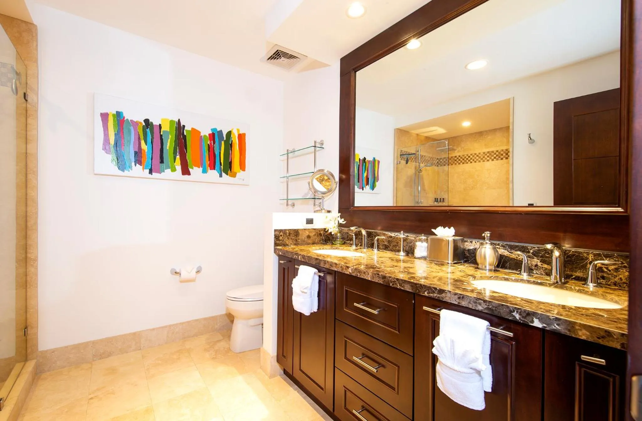 Bathroom in 360 Splendor Del Pacifico Residences