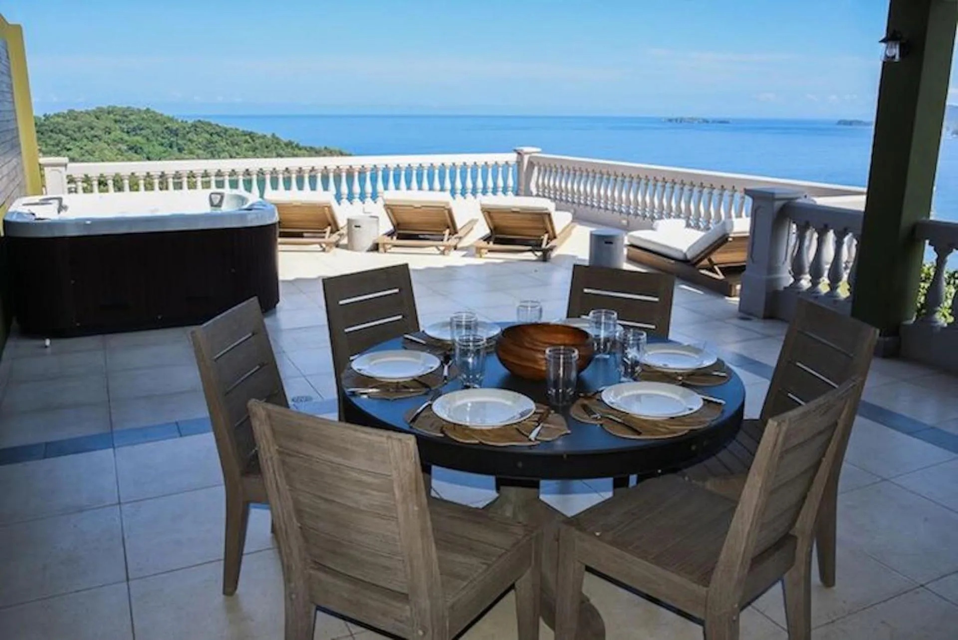 Balcony/Terrace in 360 Splendor Del Pacifico Residences