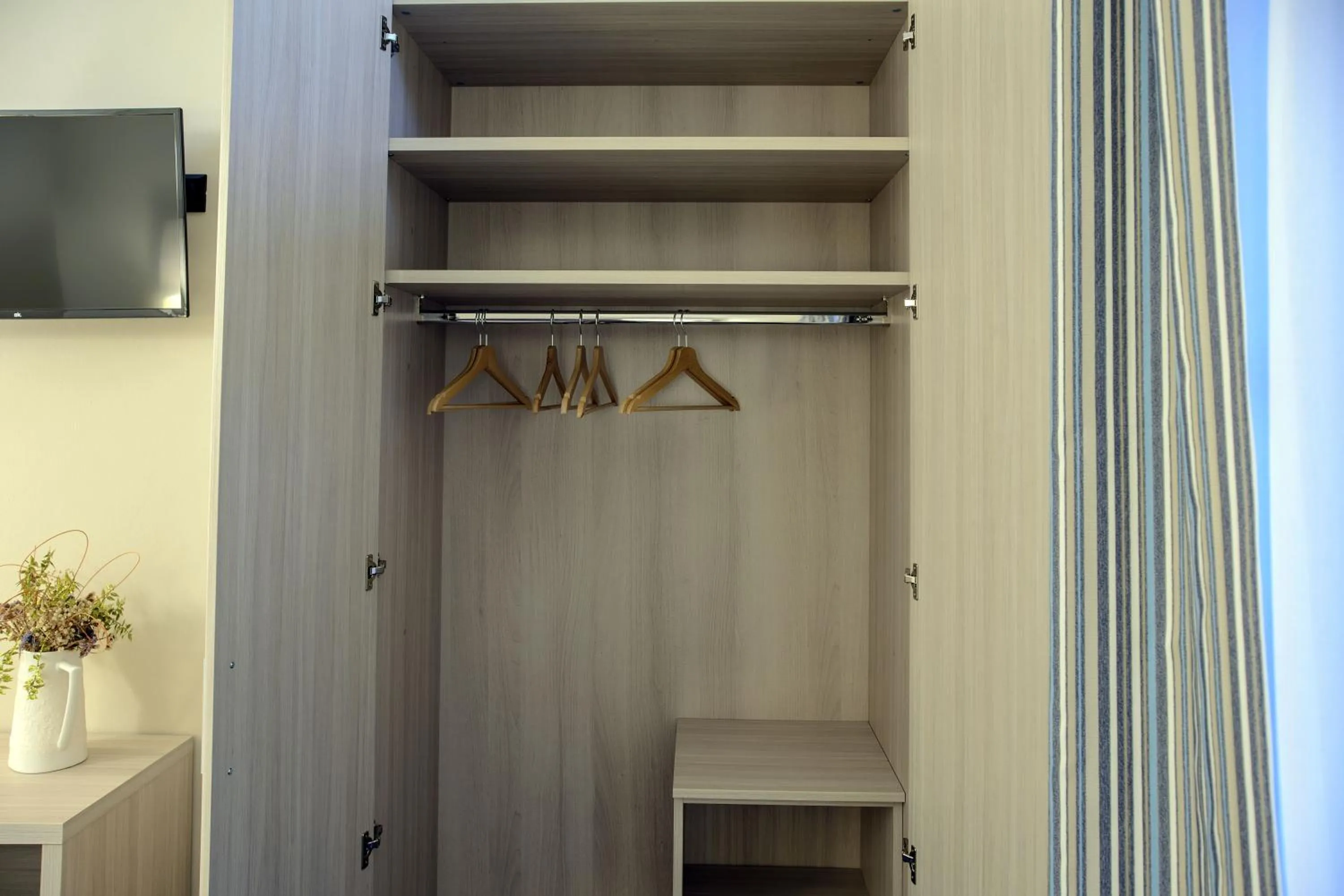 Photo of the whole room in Hotel Torino Porta Susa