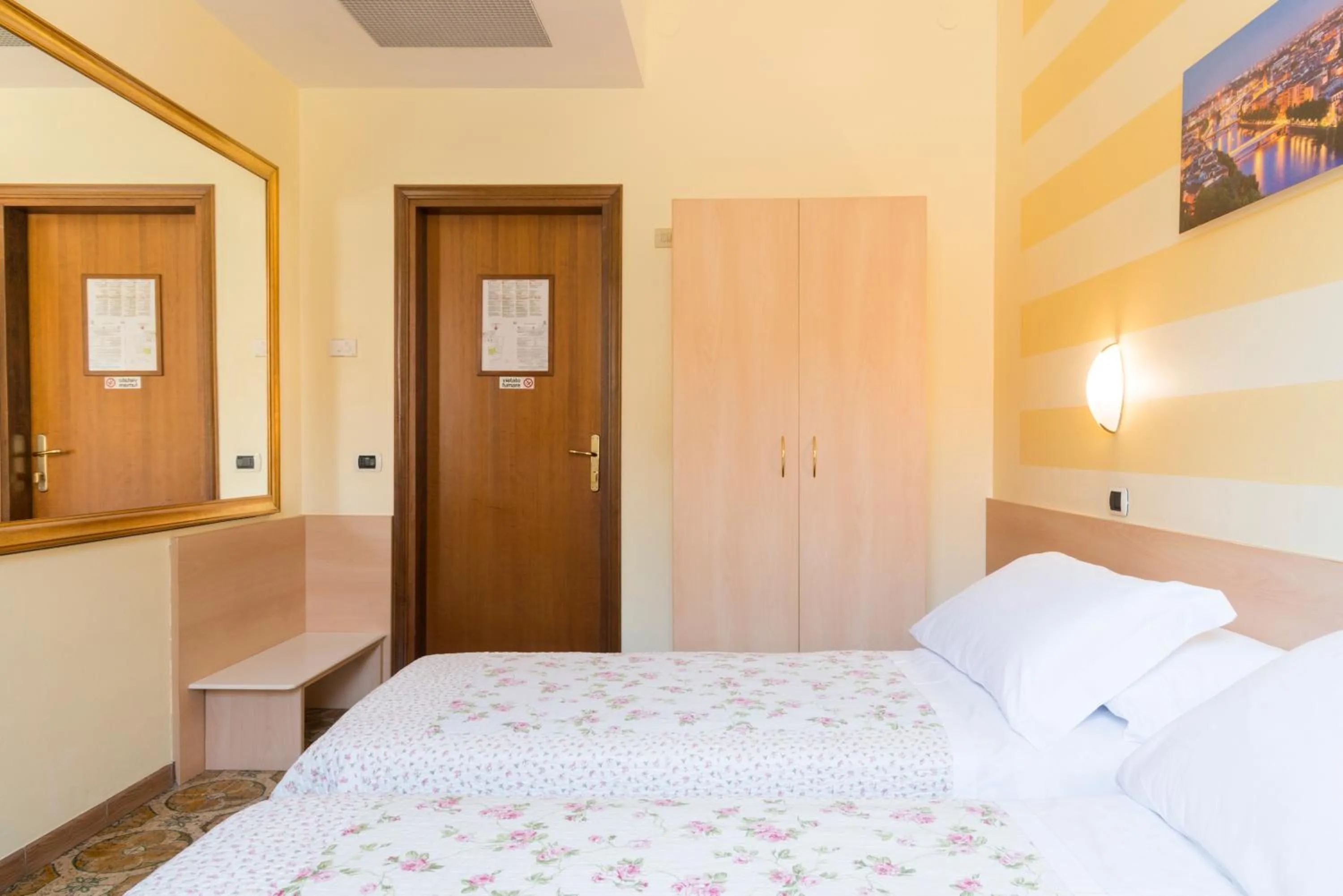 Bed in Albergo Trento