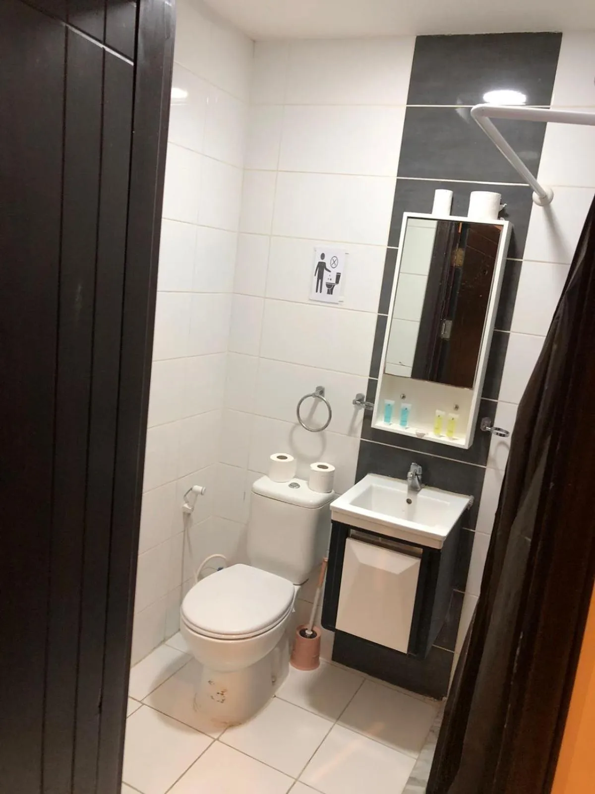 Toilet in Panda Hotel Apartments
