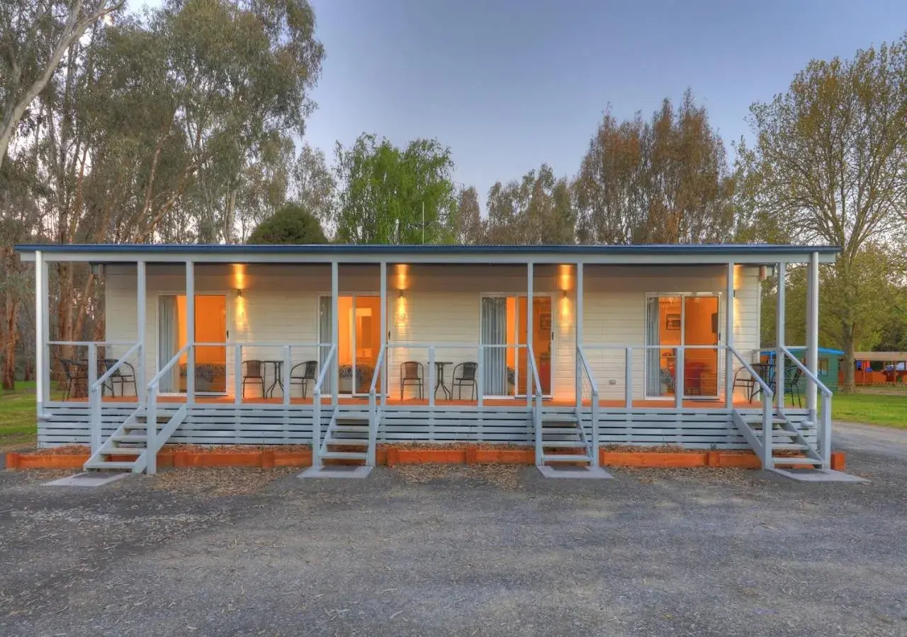 Executive Studio in Yea Riverside Caravan Park Executive Studio in Yea Riverside Caravan Park