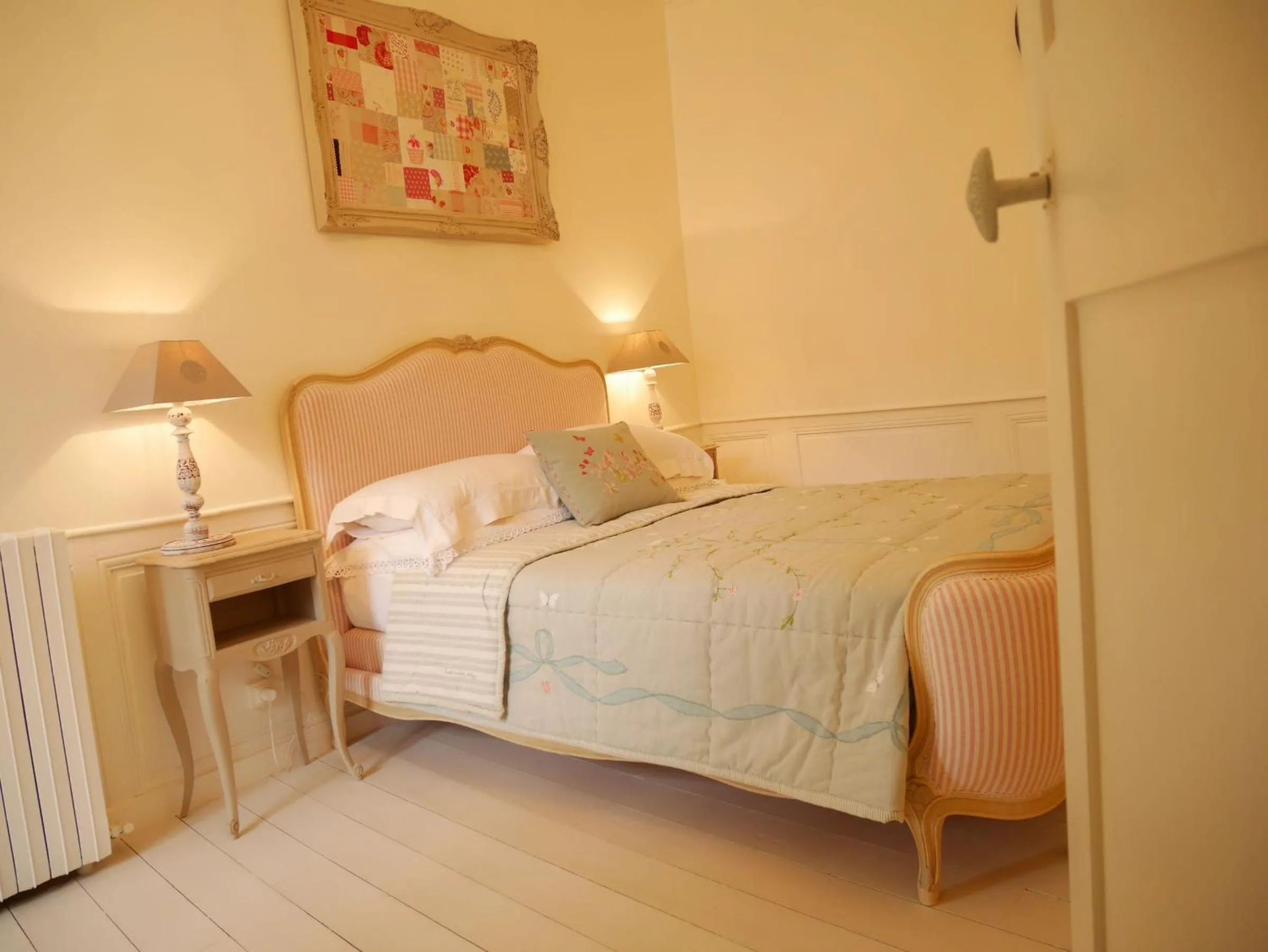 Decorative detail in L'Arbre D'Ange