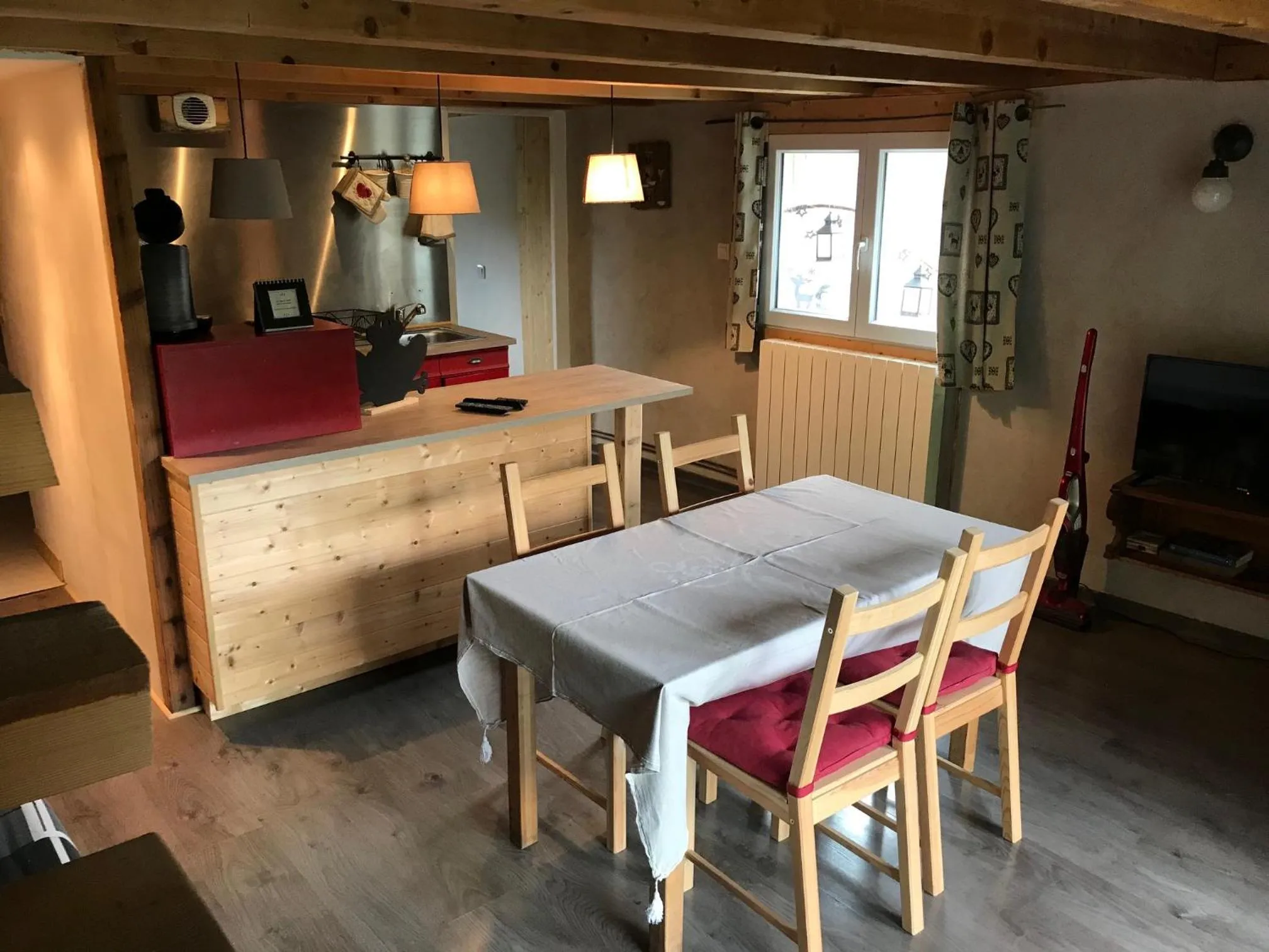 Living room, Bed in Chez Julie