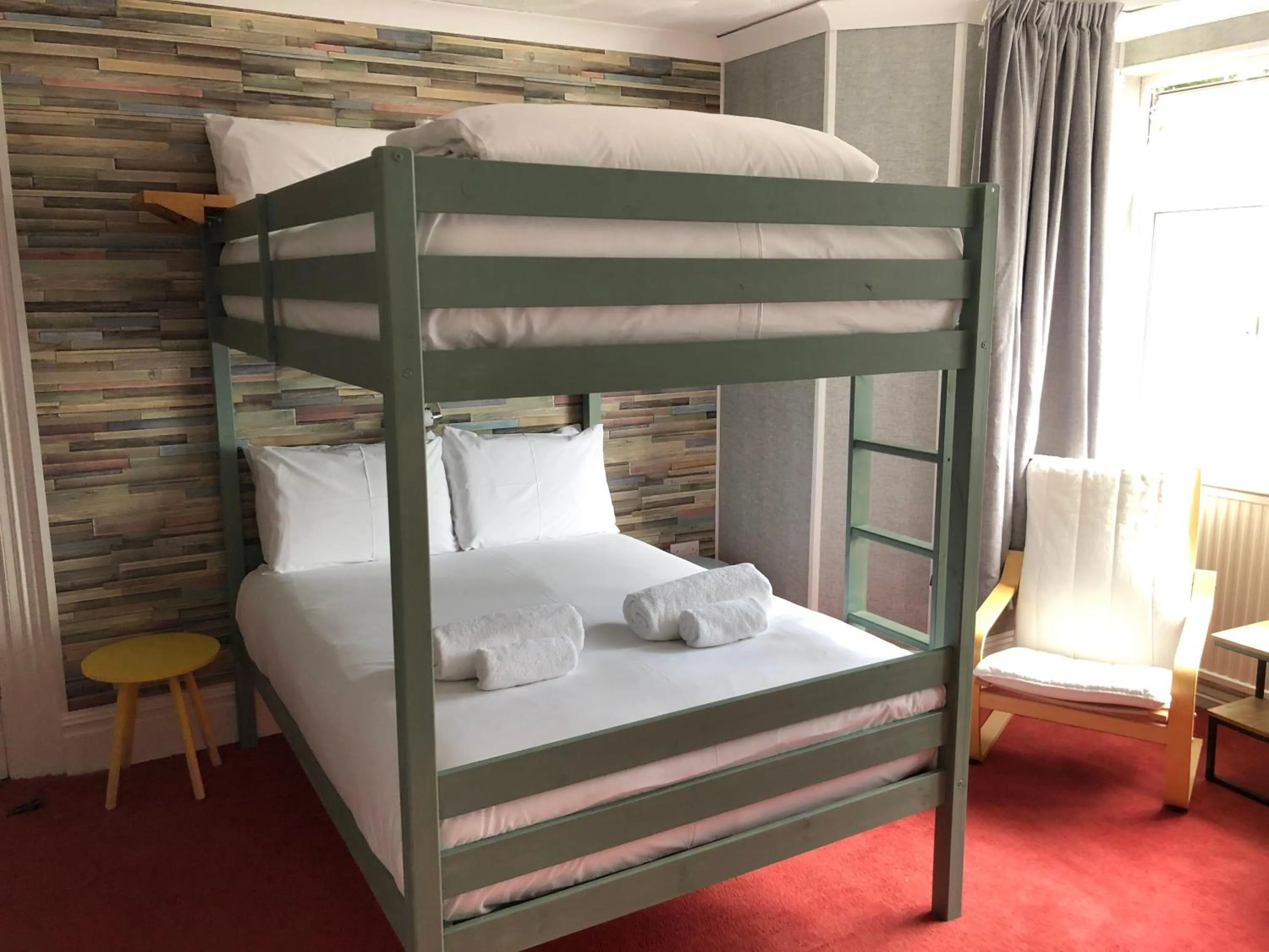 bunk bed, Bed in WiseStay