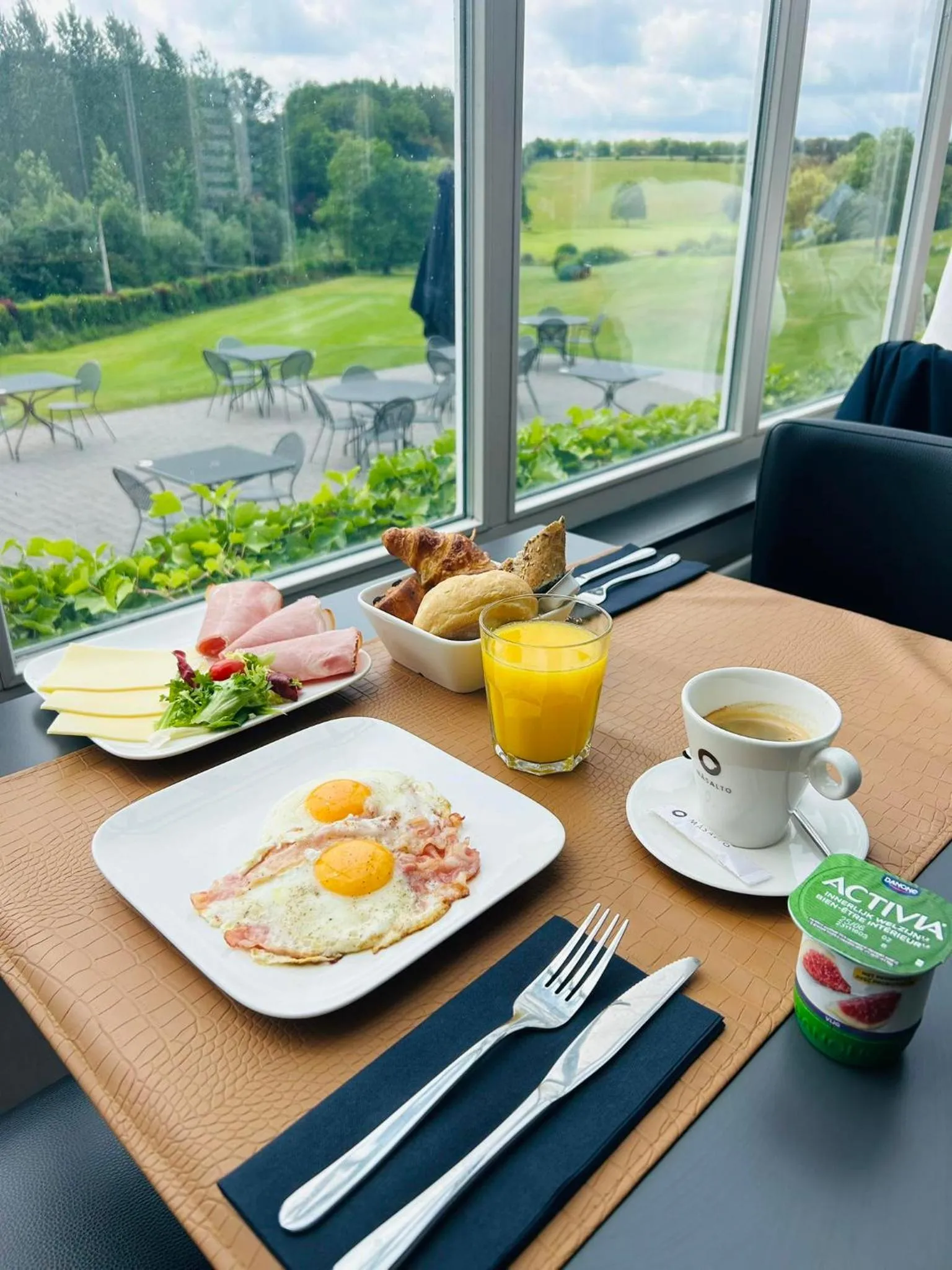 Food and drinks in Relais de L'Empereur