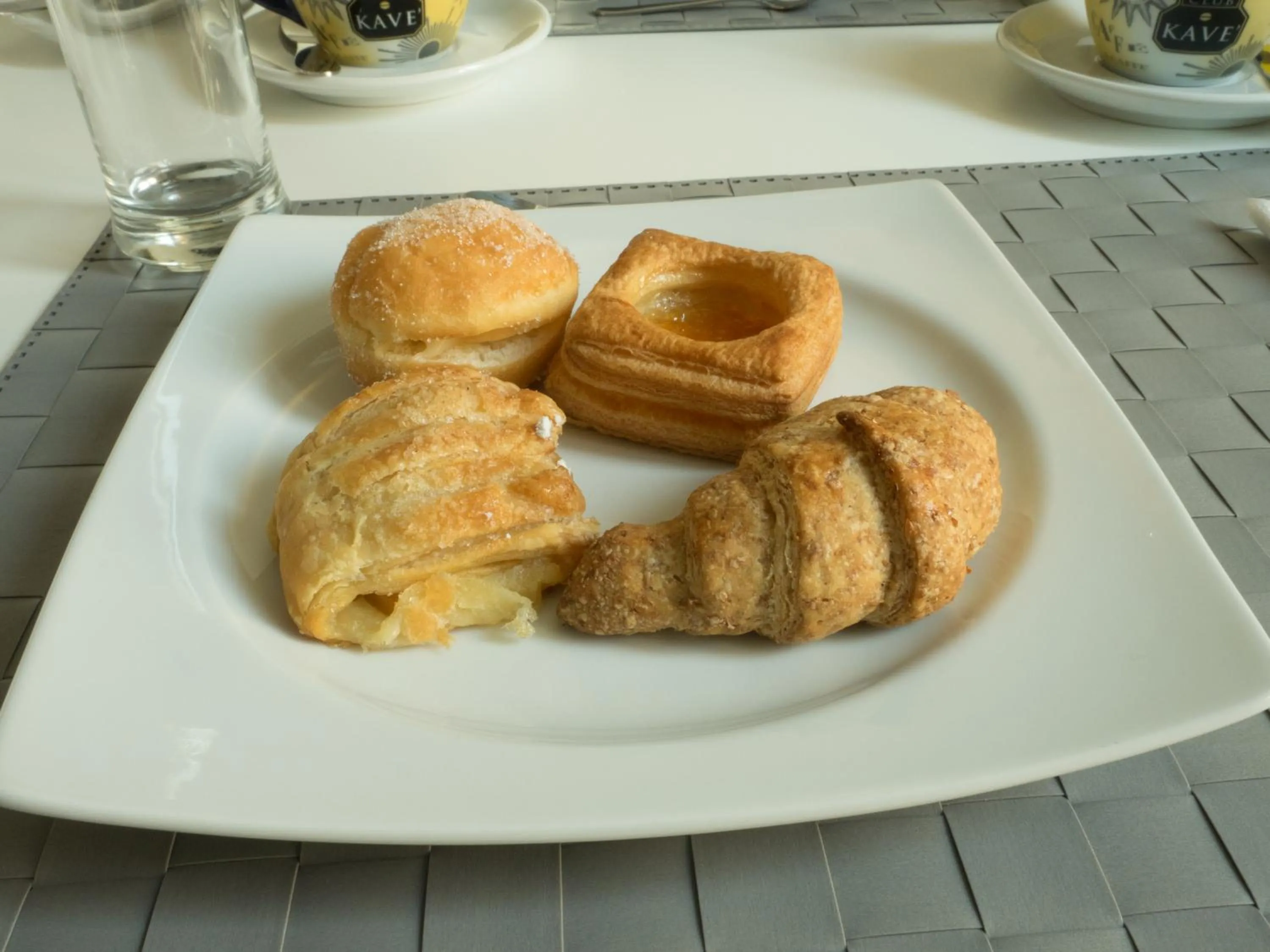 Breakfast in Ajde rooms & breakfast