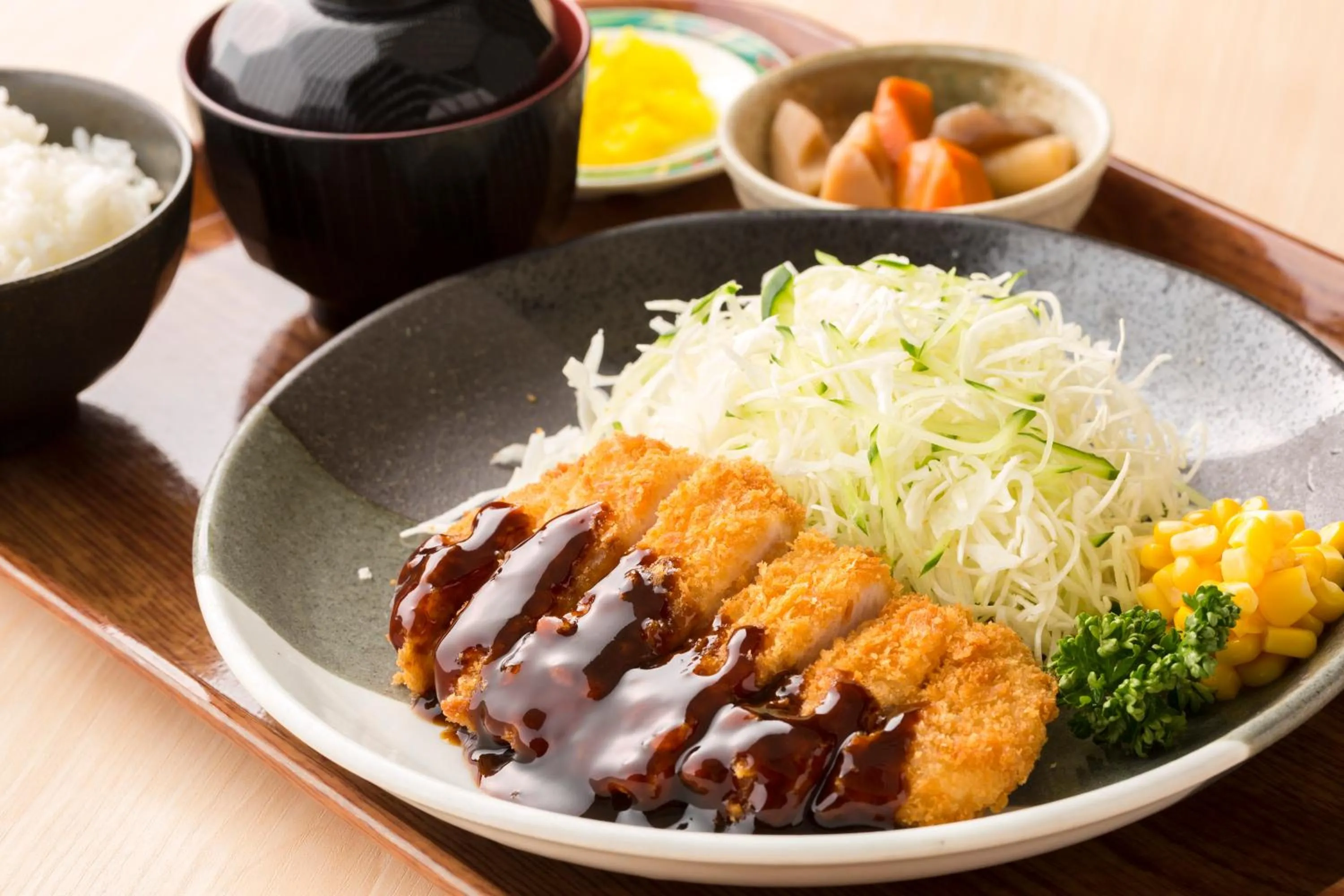 Food and drinks in Castle Inn Komaki