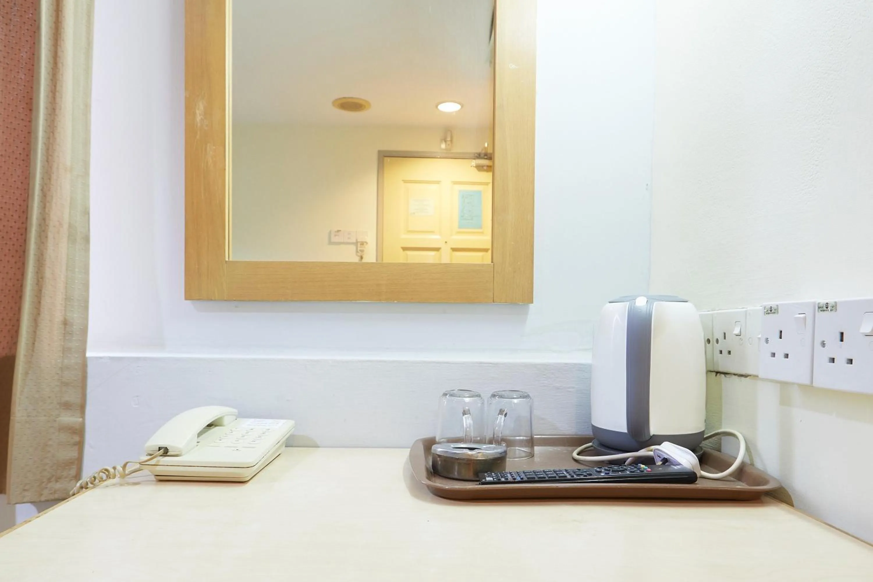 Area and facilities, Bed in Tang City Hotel, Petaling Street, Merdeka PNB 118 Tower