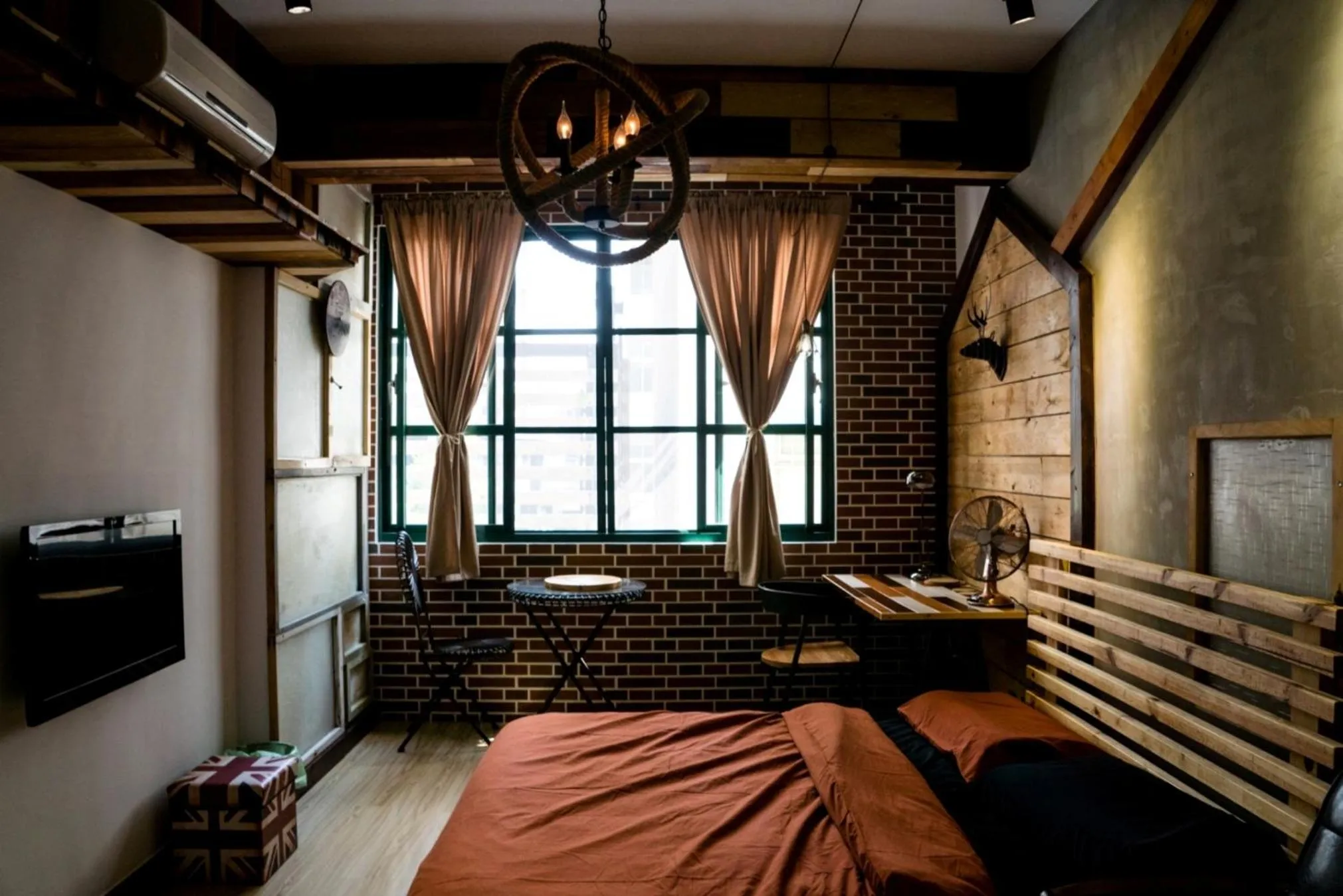 On site, Bed in Hinoki Mansion