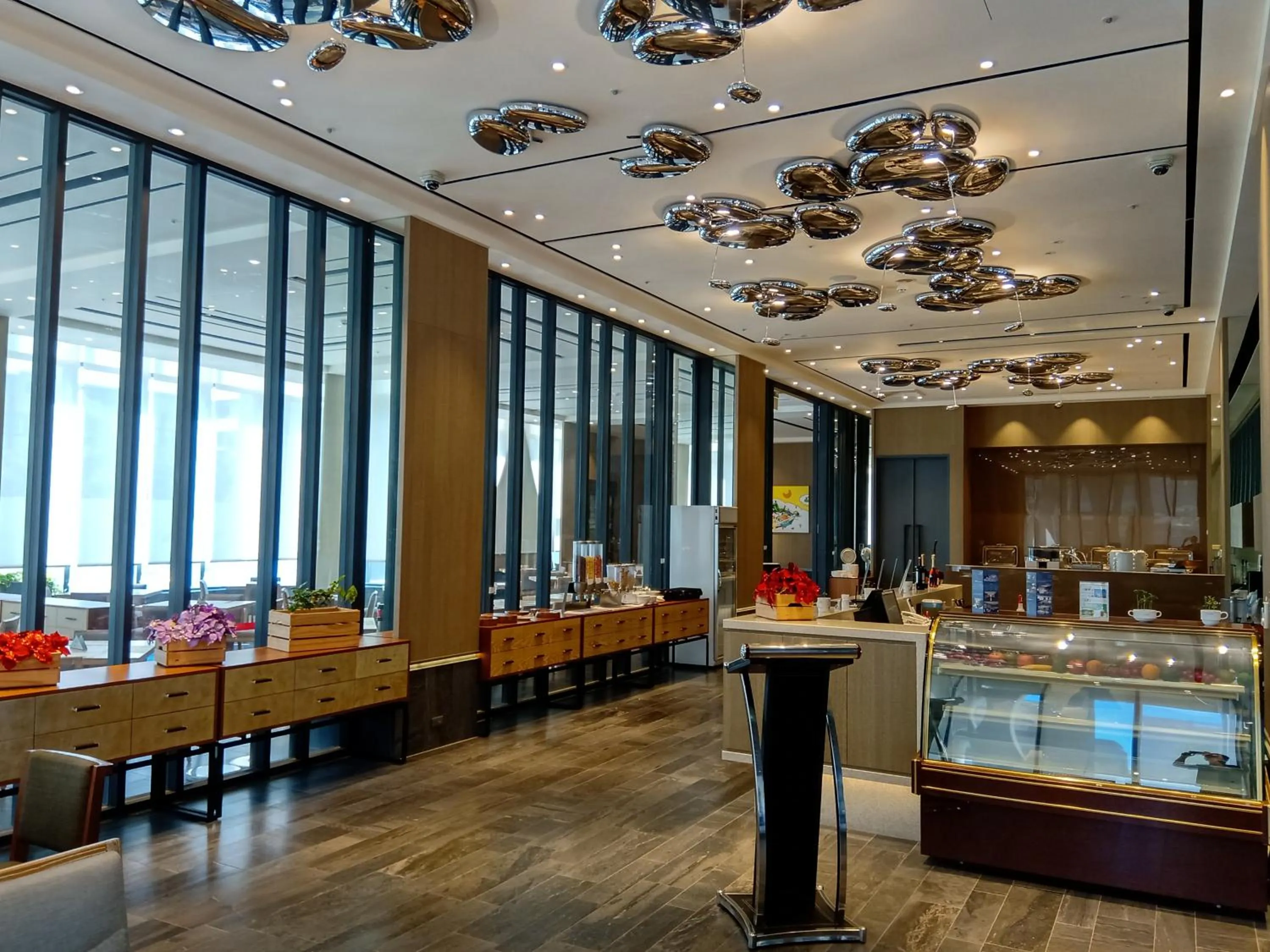 Restaurant/places to eat in The Suites Taitung