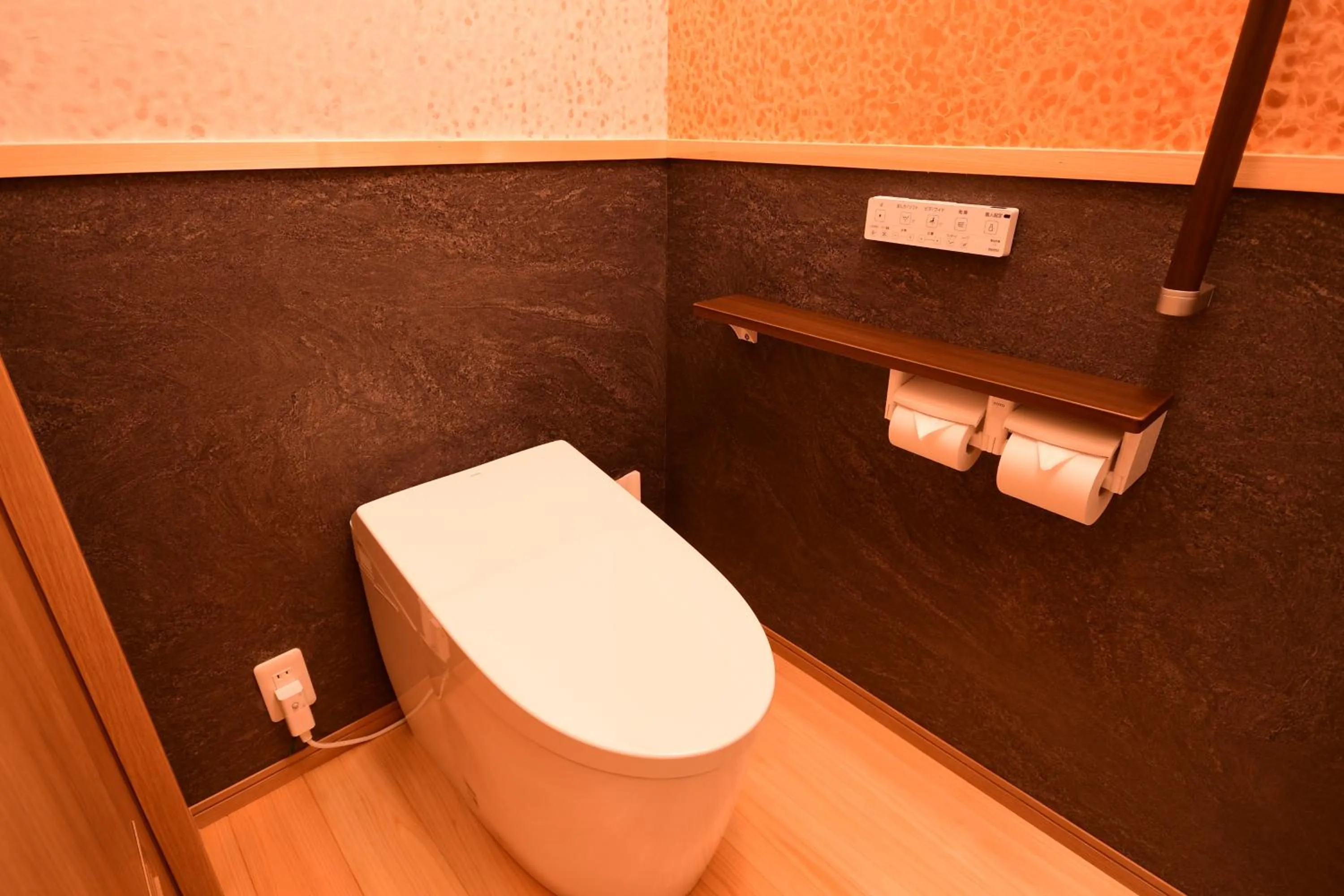 Toilet in Koyasan Shukubo Jokiin