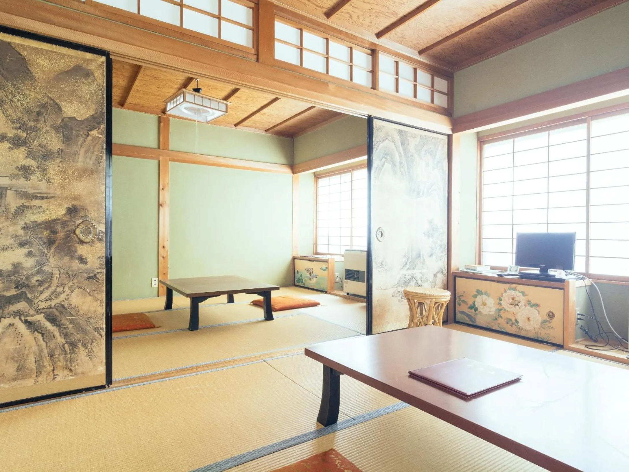 Photo of the whole room in Koyasan Shukubo Jokiin