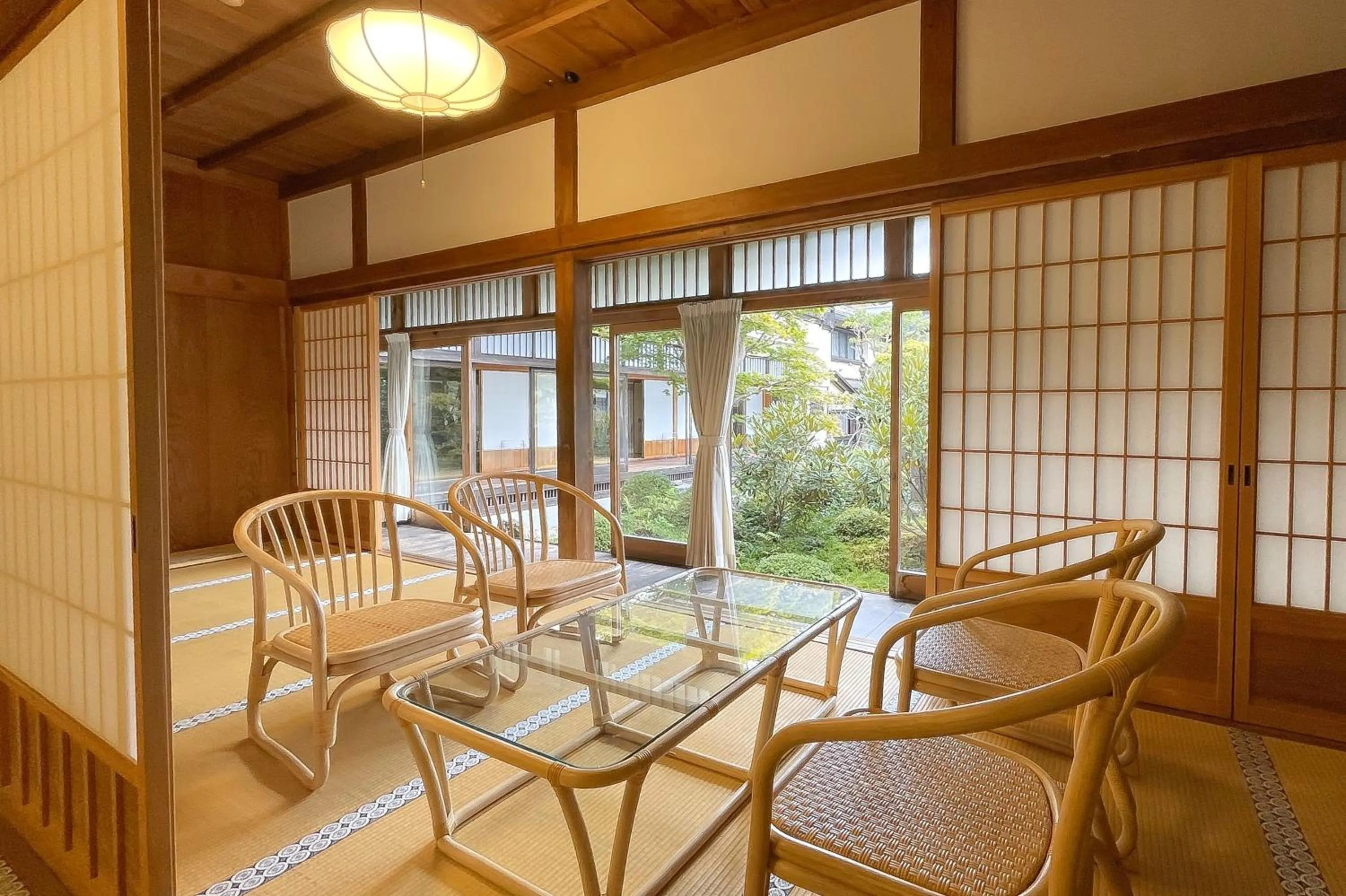 Photo of the whole room in Koyasan Shukubo Jokiin
