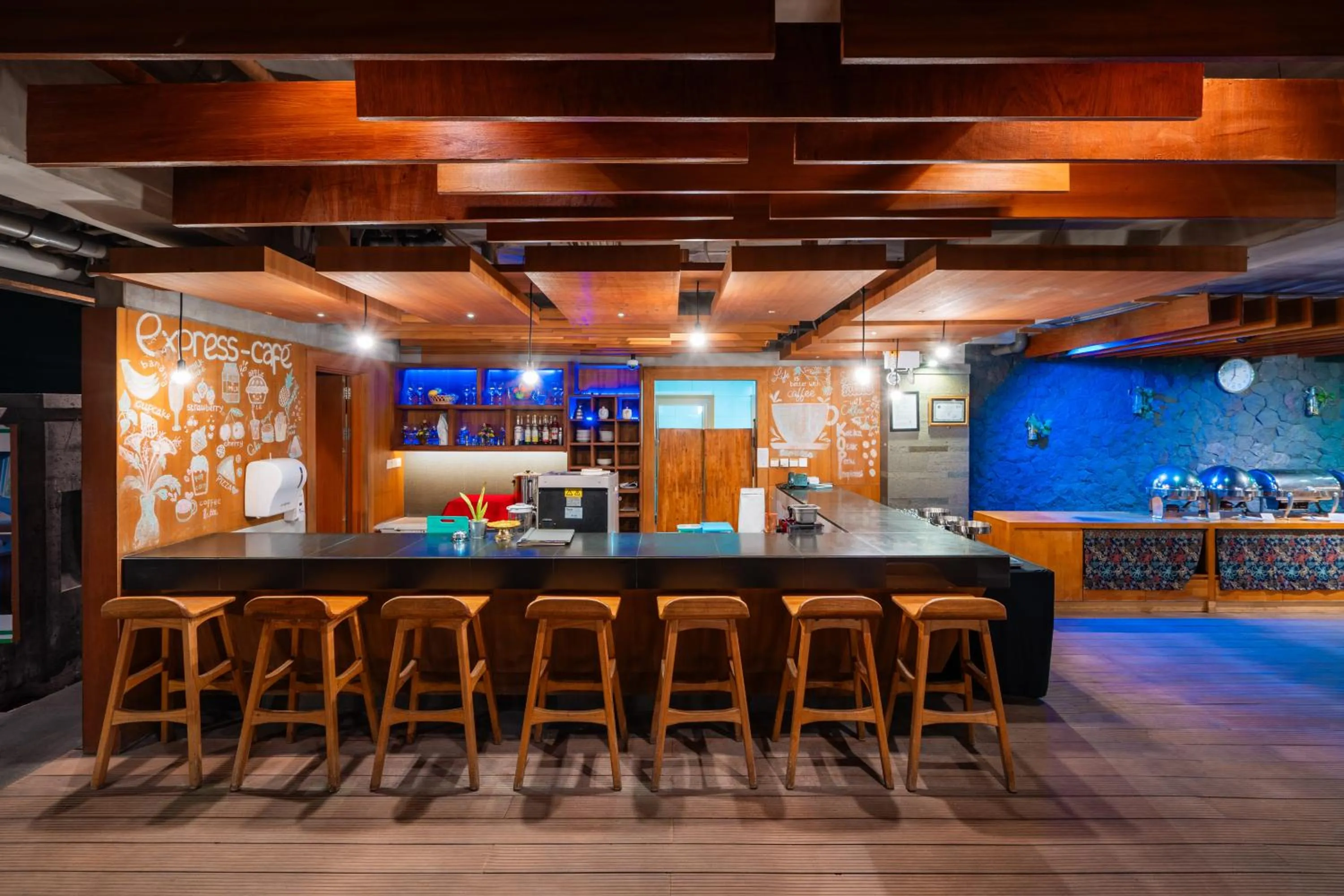 Lounge or bar in Swiss-Belexpress Kuta Legian