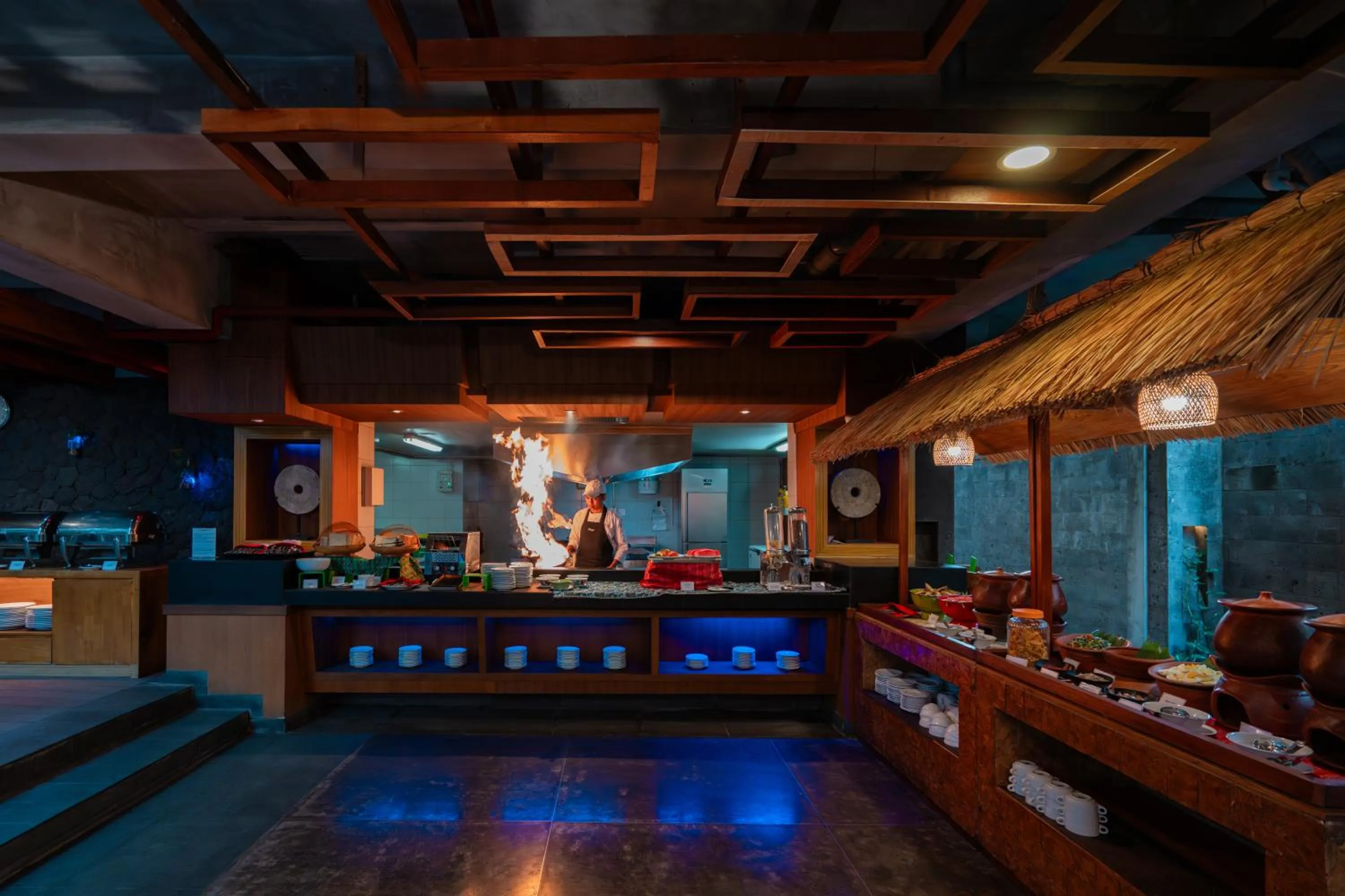 Food and drinks in Swiss-Belexpress Kuta Legian