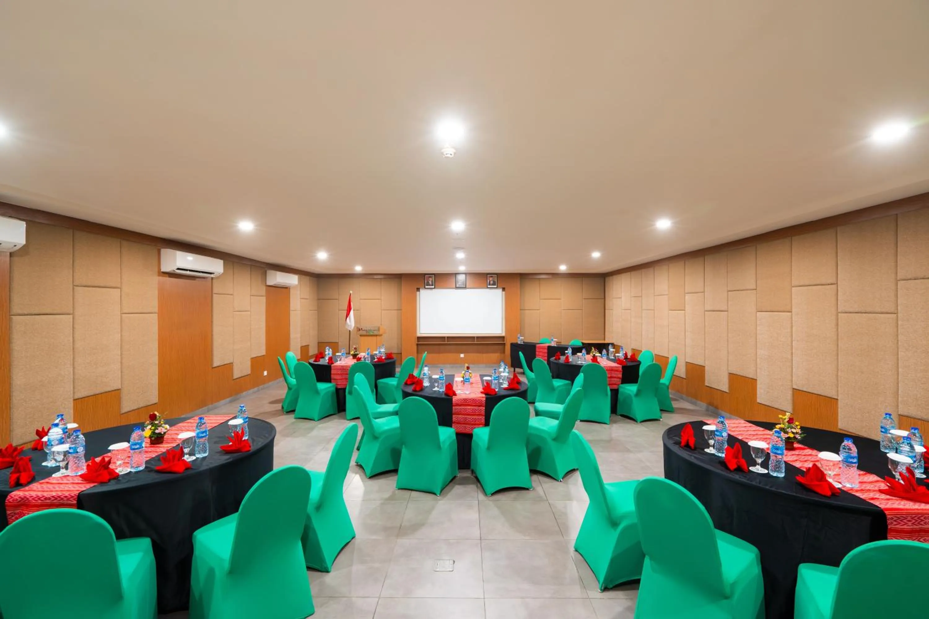 Meeting/conference room in Swiss-Belexpress Kuta Legian