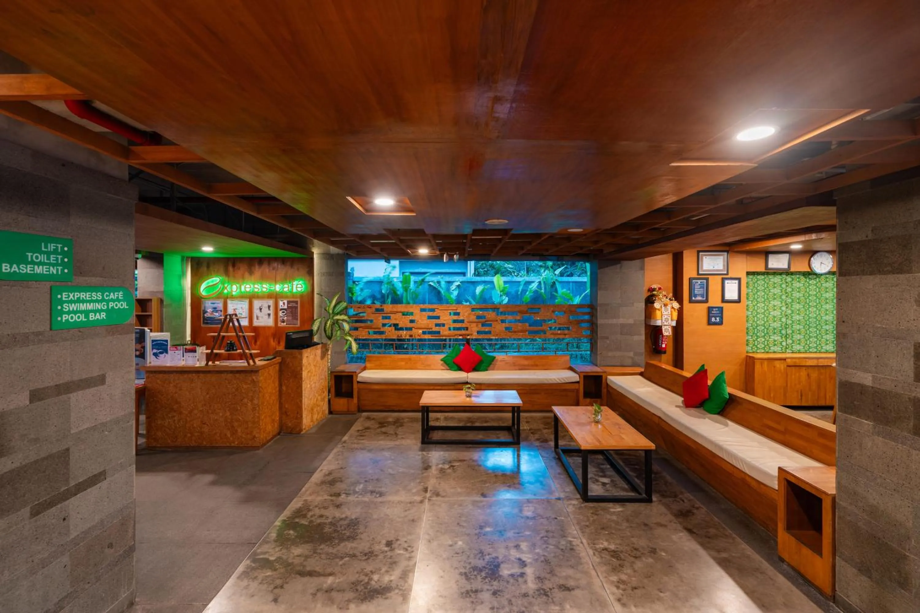 Lobby or reception in Swiss-Belexpress Kuta Legian