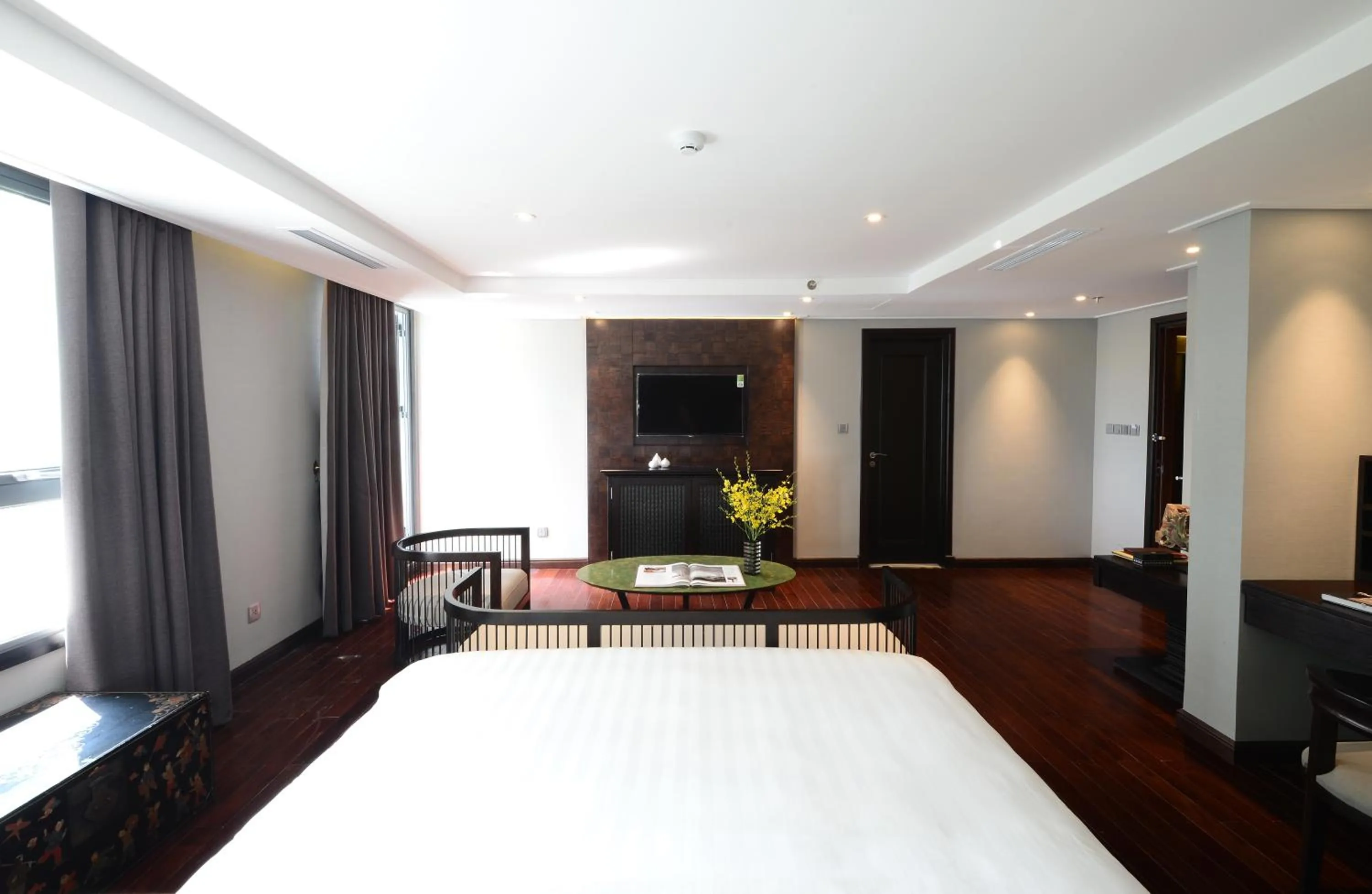 TV and multimedia, Bed in The Chi Boutique Hotel