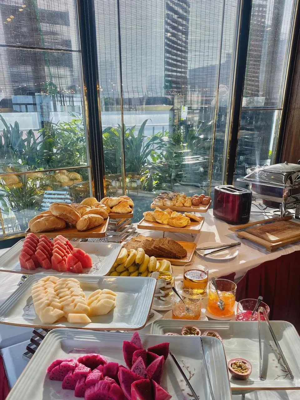 Breakfast in The Chi Boutique Hotel