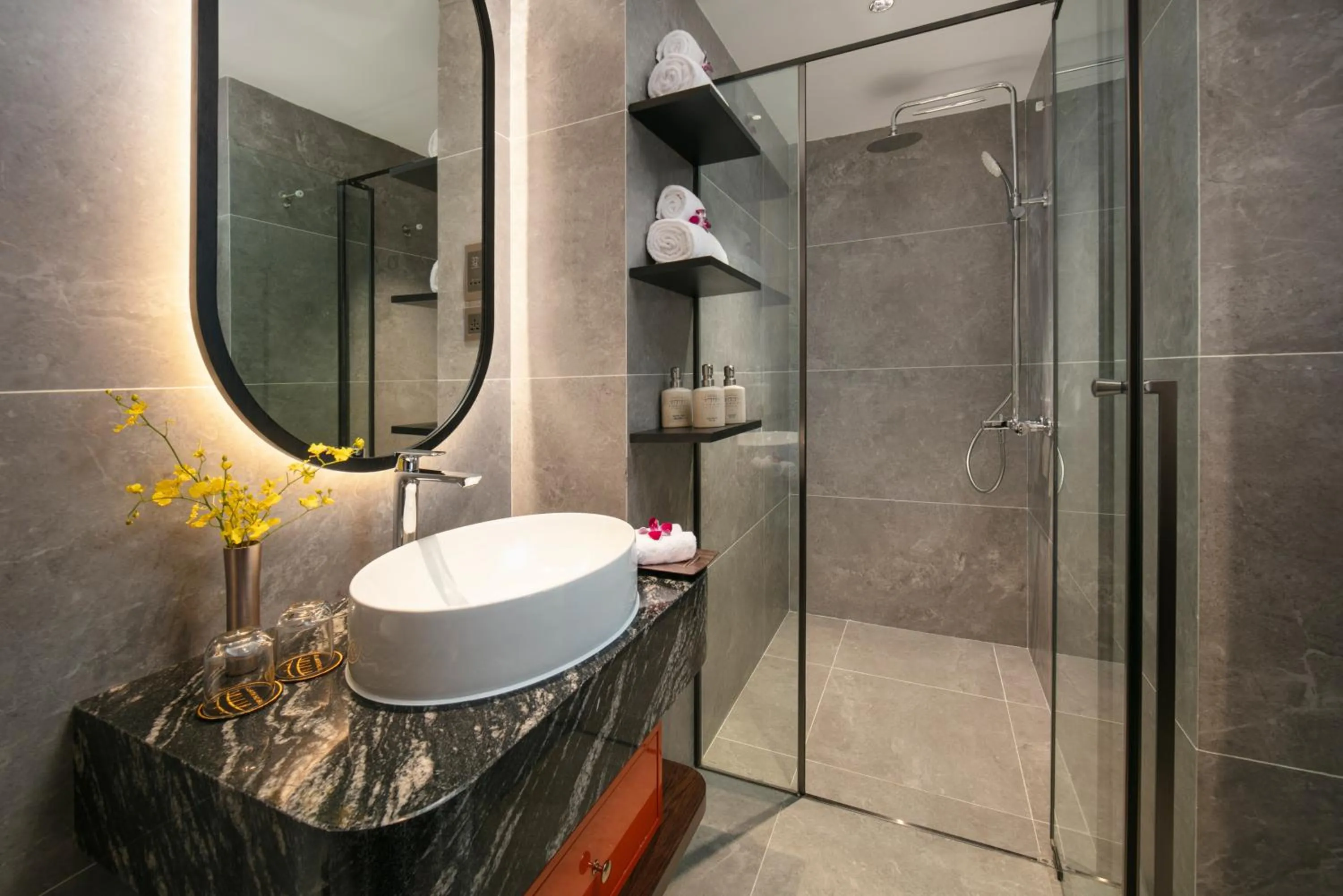 Bathroom in The Chi Boutique Hotel