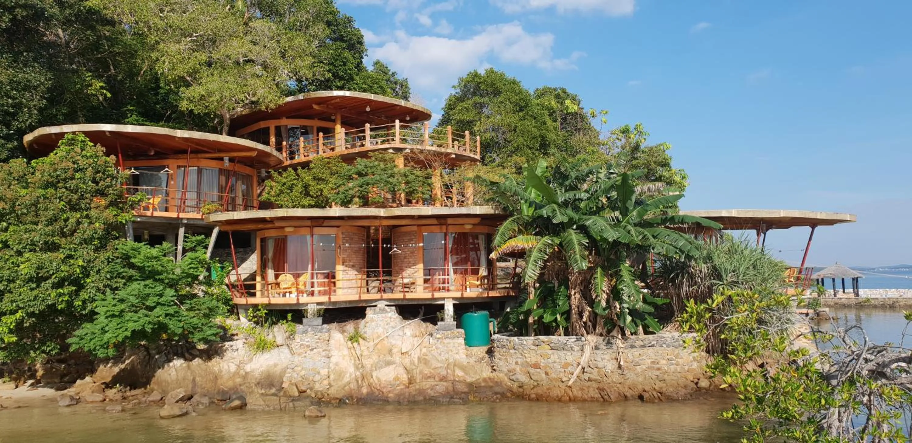 Property building in LooLa Adventure Resort