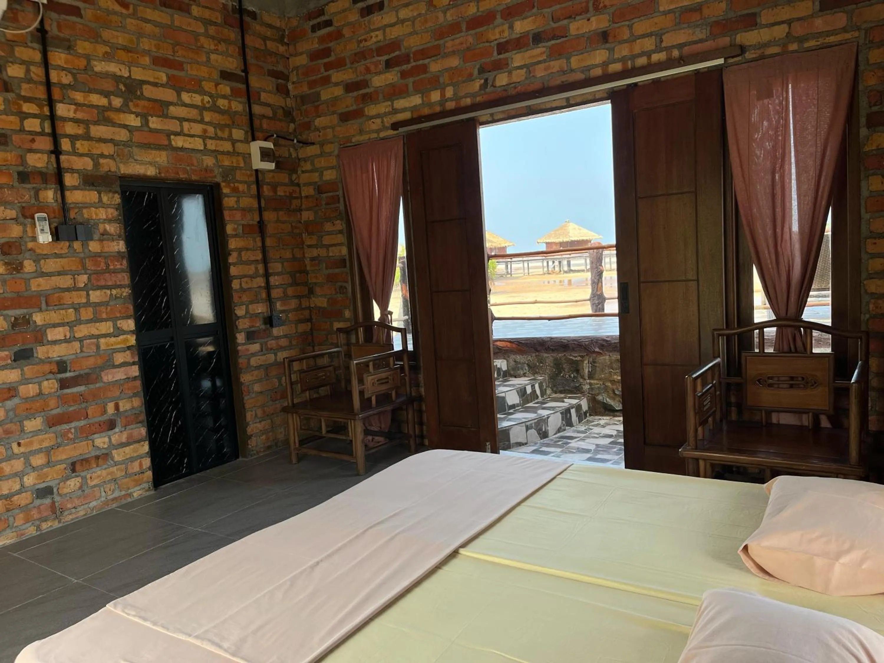 Bed in LooLa Adventure Resort