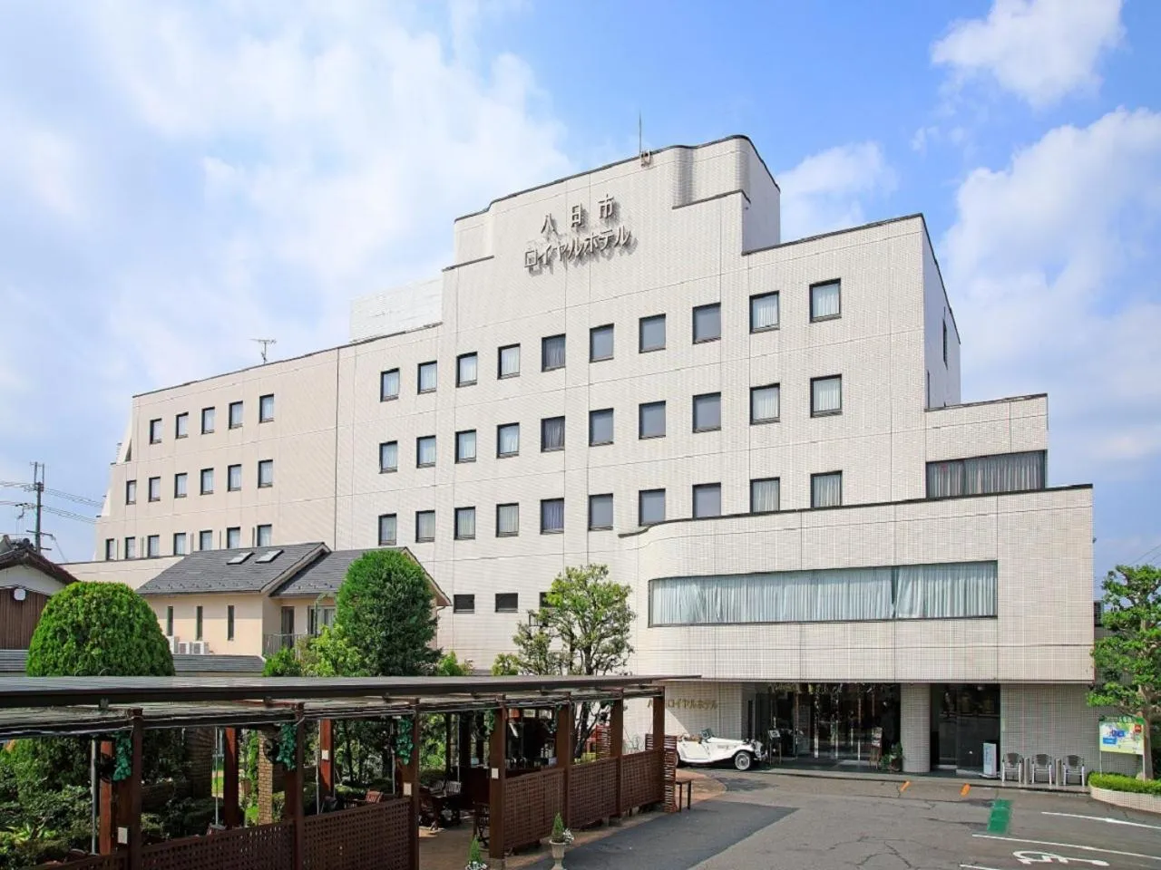 Property building in Yokaichi Royal Hotel