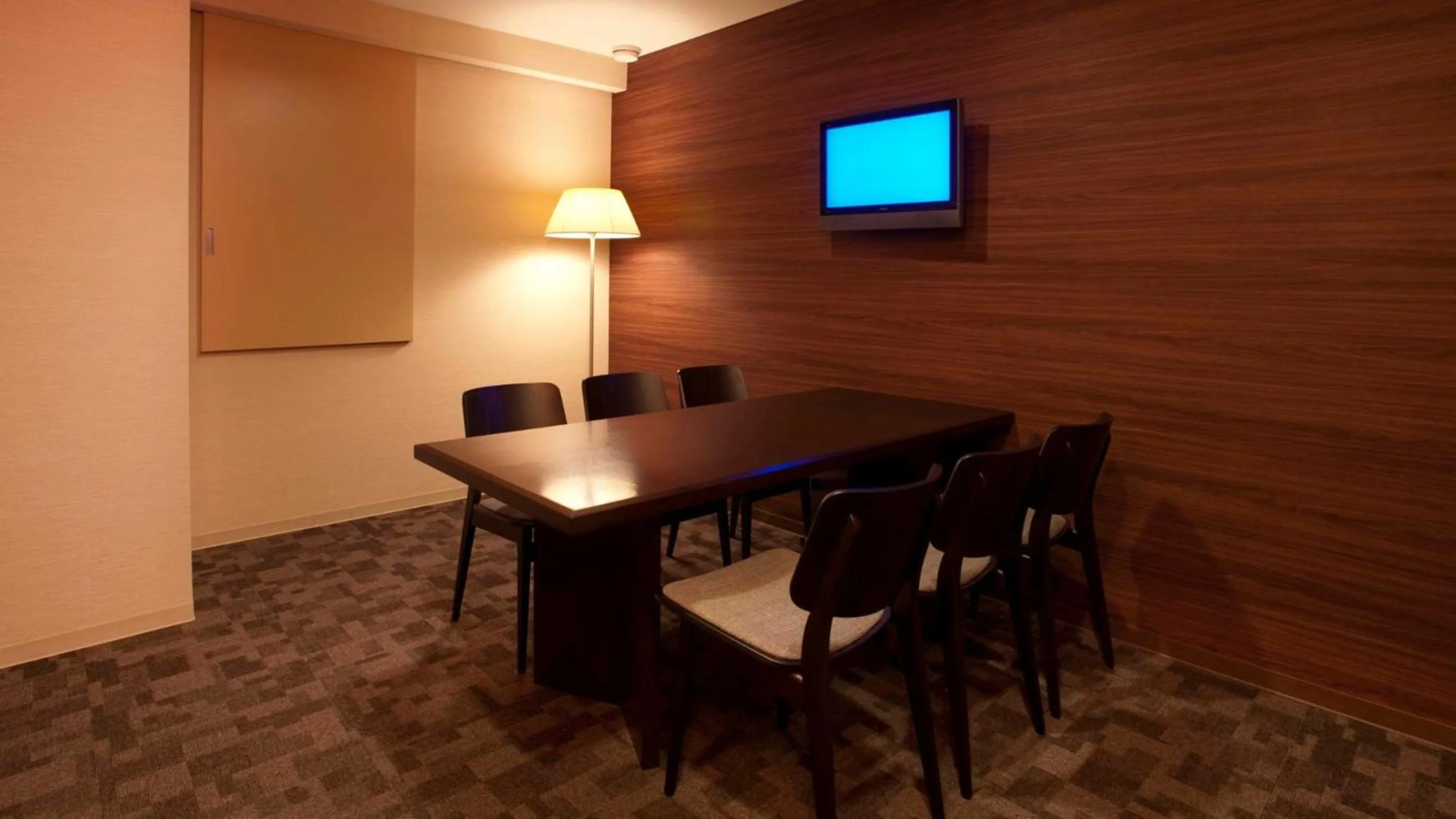 Photo of the whole room in Center Hotel Toyota