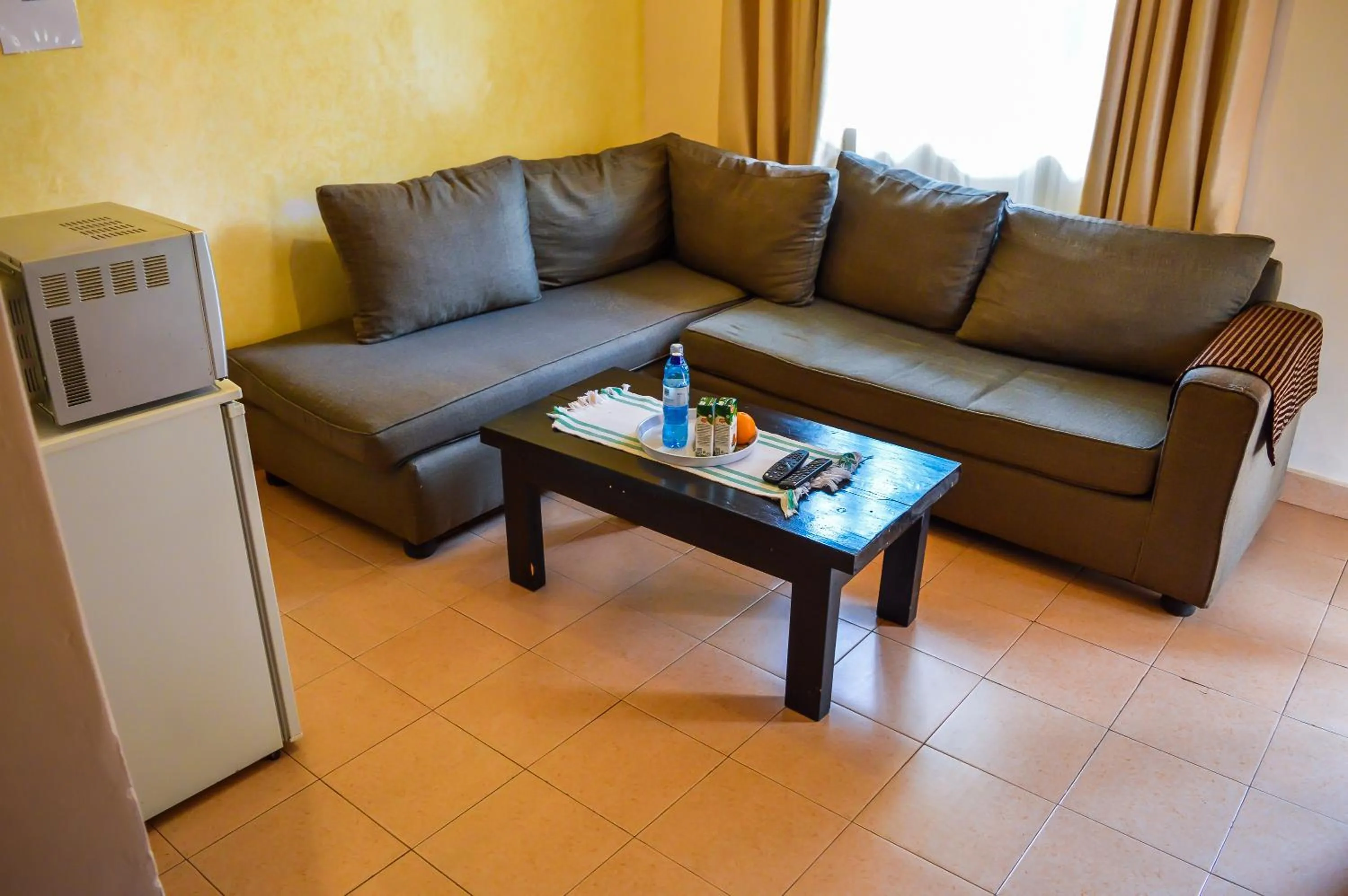 Living room in Rosslyn Studios