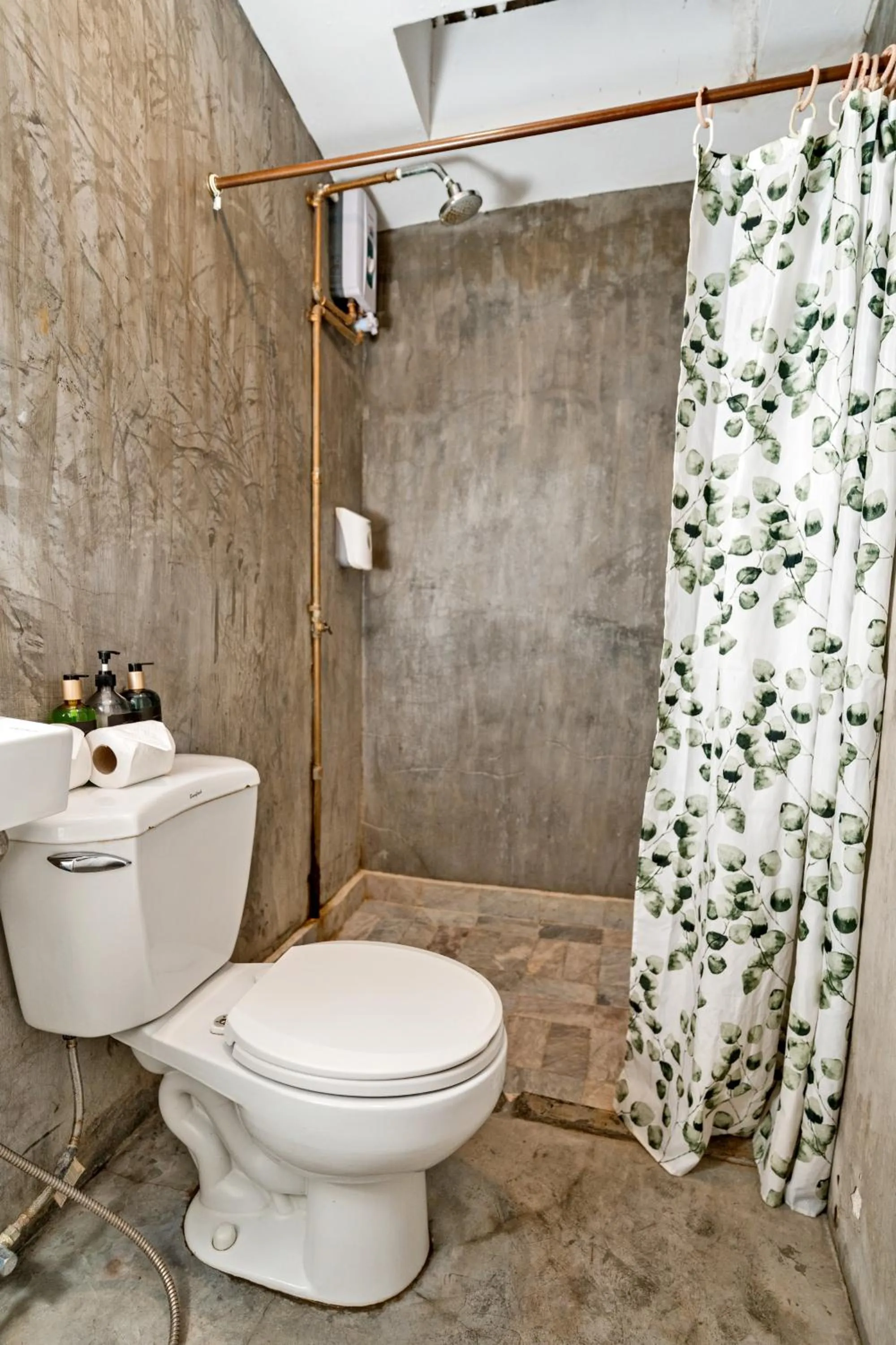 Shower in The Flying Fish Hostel